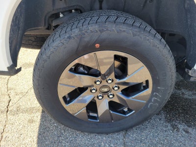 2023 Ford F-150 Lightning LARIAT®