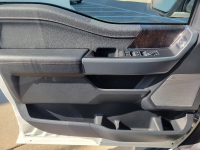 2023 Ford F-150 Lightning LARIAT®