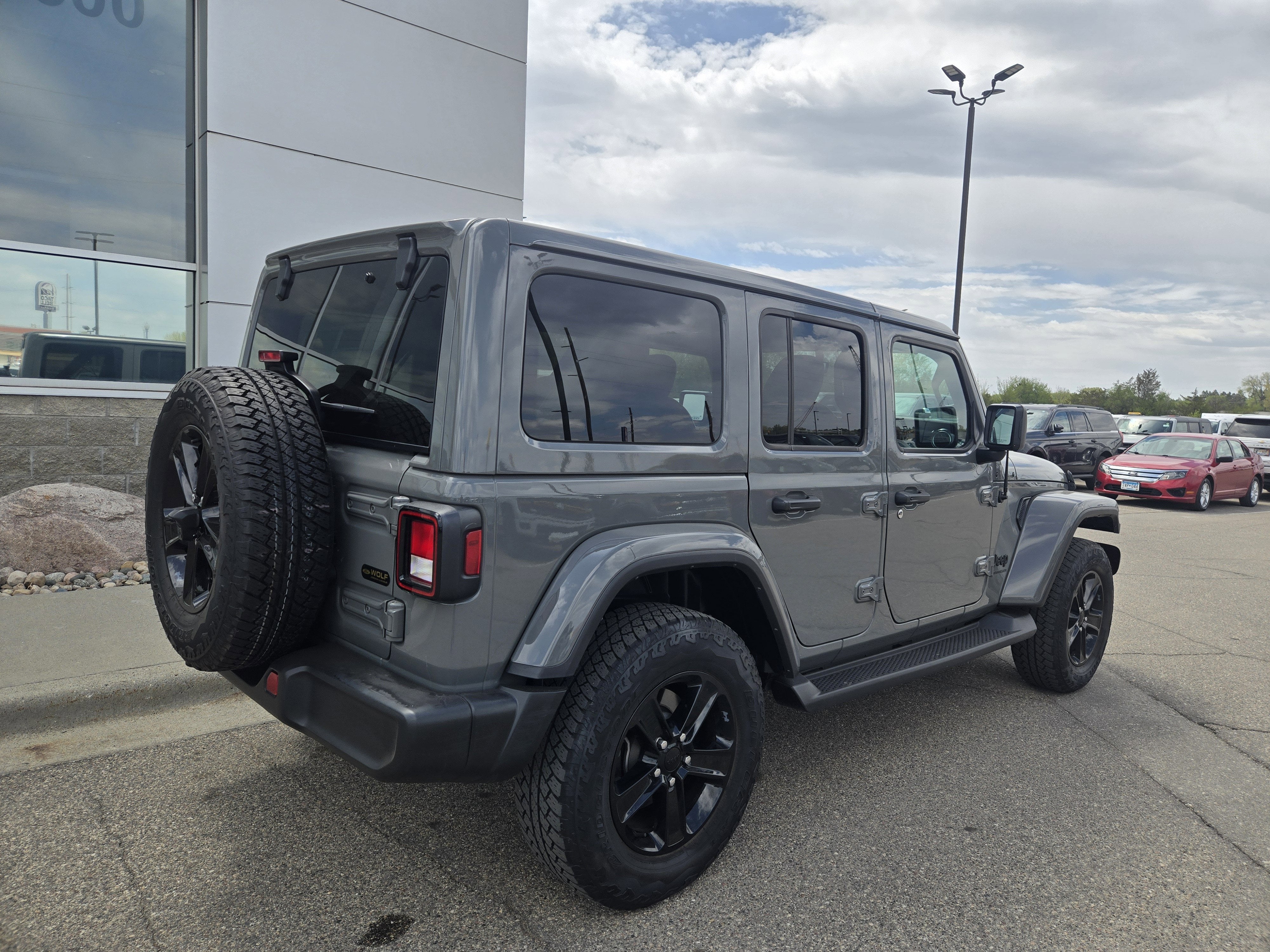 2023 Jeep Wrangler Sahara Altitude