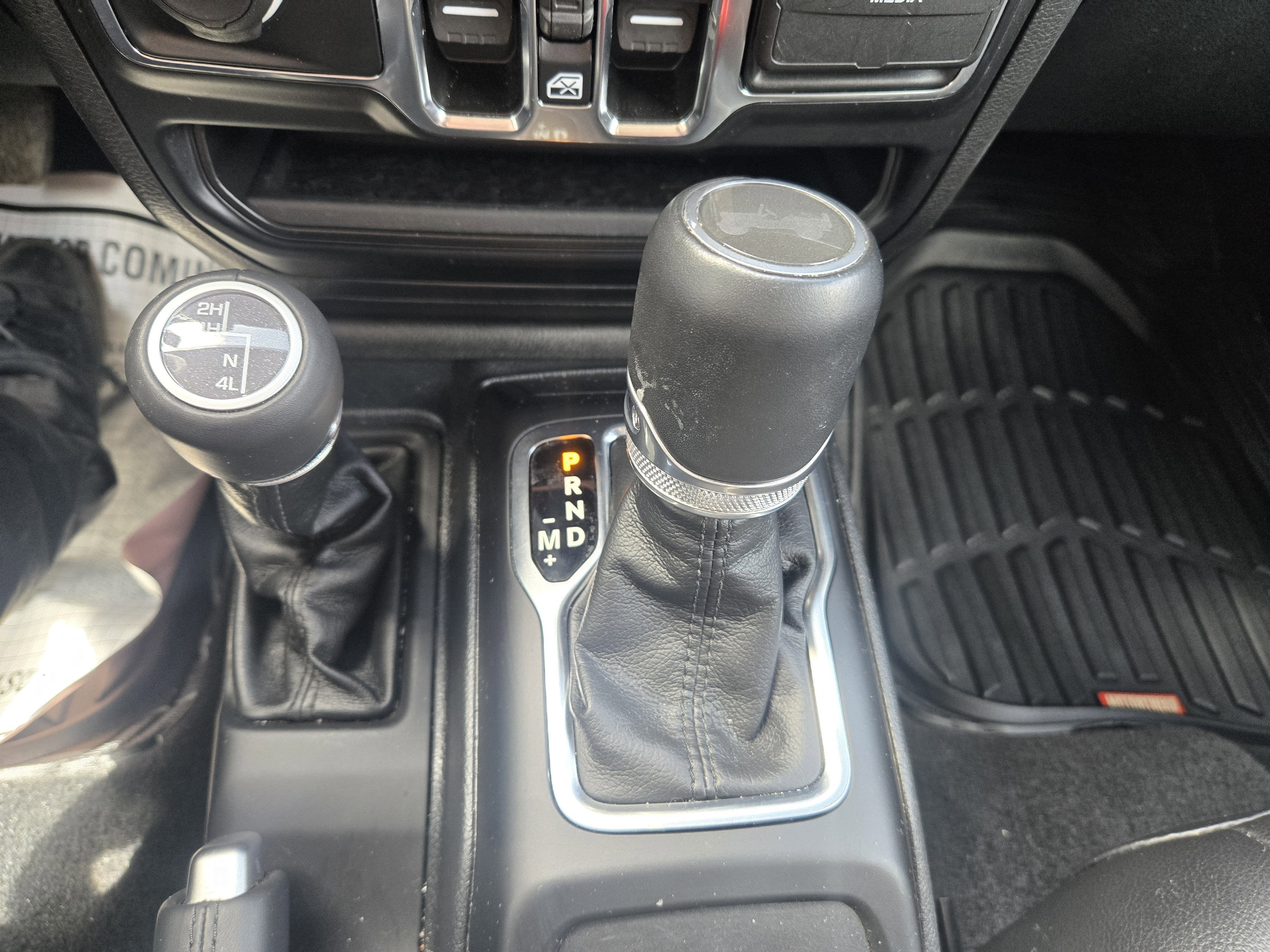 2023 Jeep Wrangler Sahara Altitude