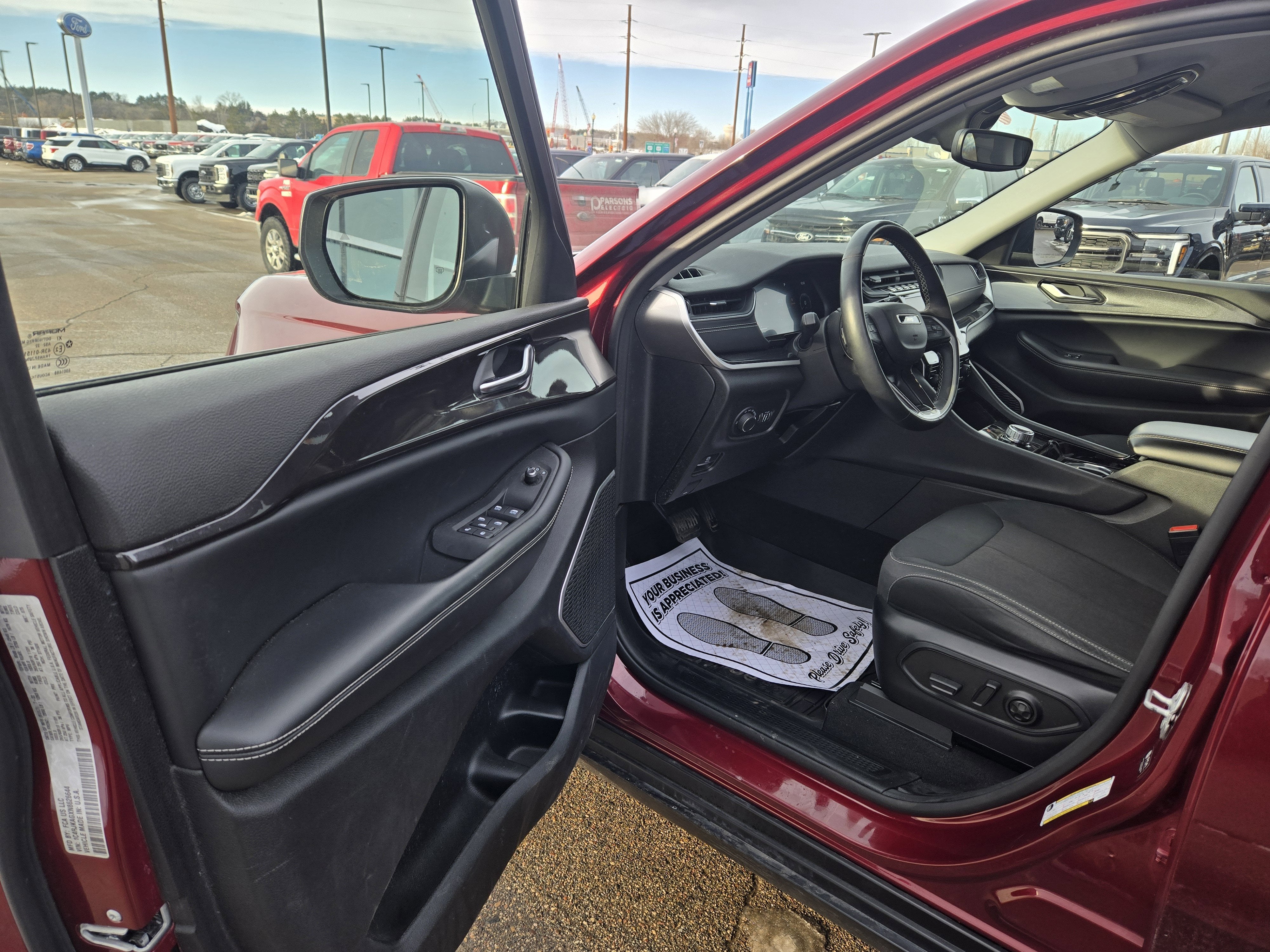 2022 Jeep Grand Cherokee L Laredo