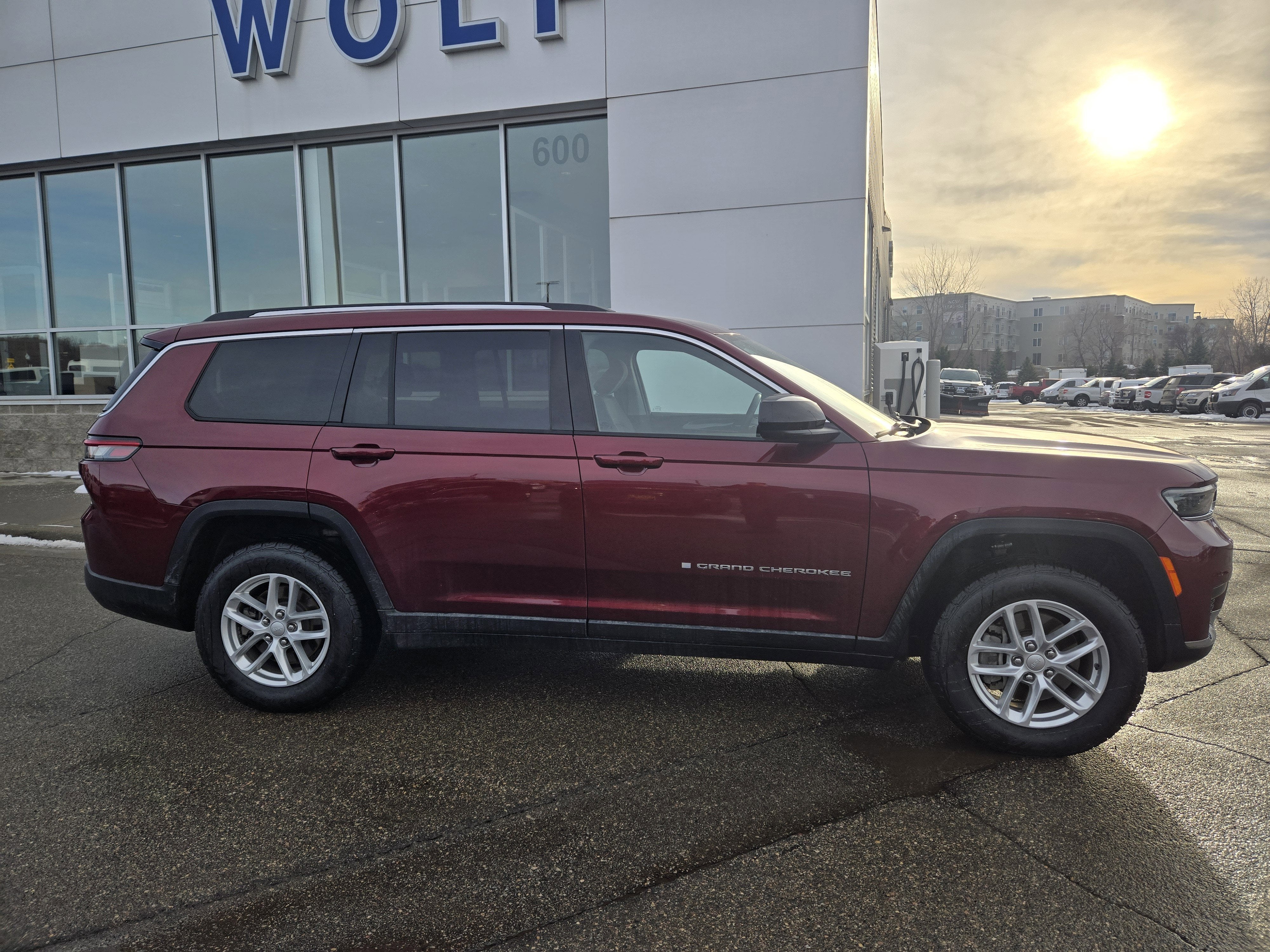 2022 Jeep Grand Cherokee L Laredo
