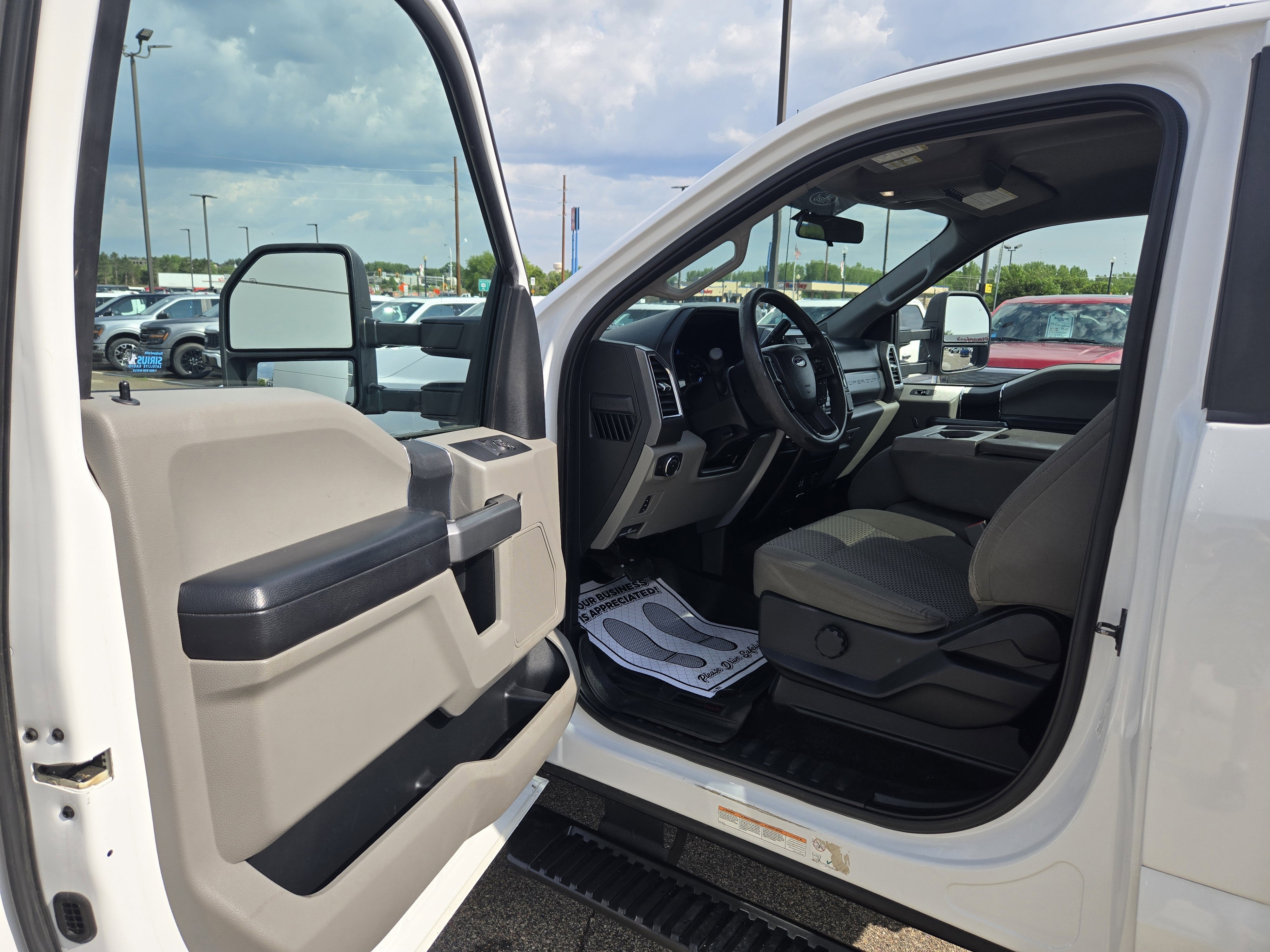 2017 Ford Super Duty F-550 DRW XLT