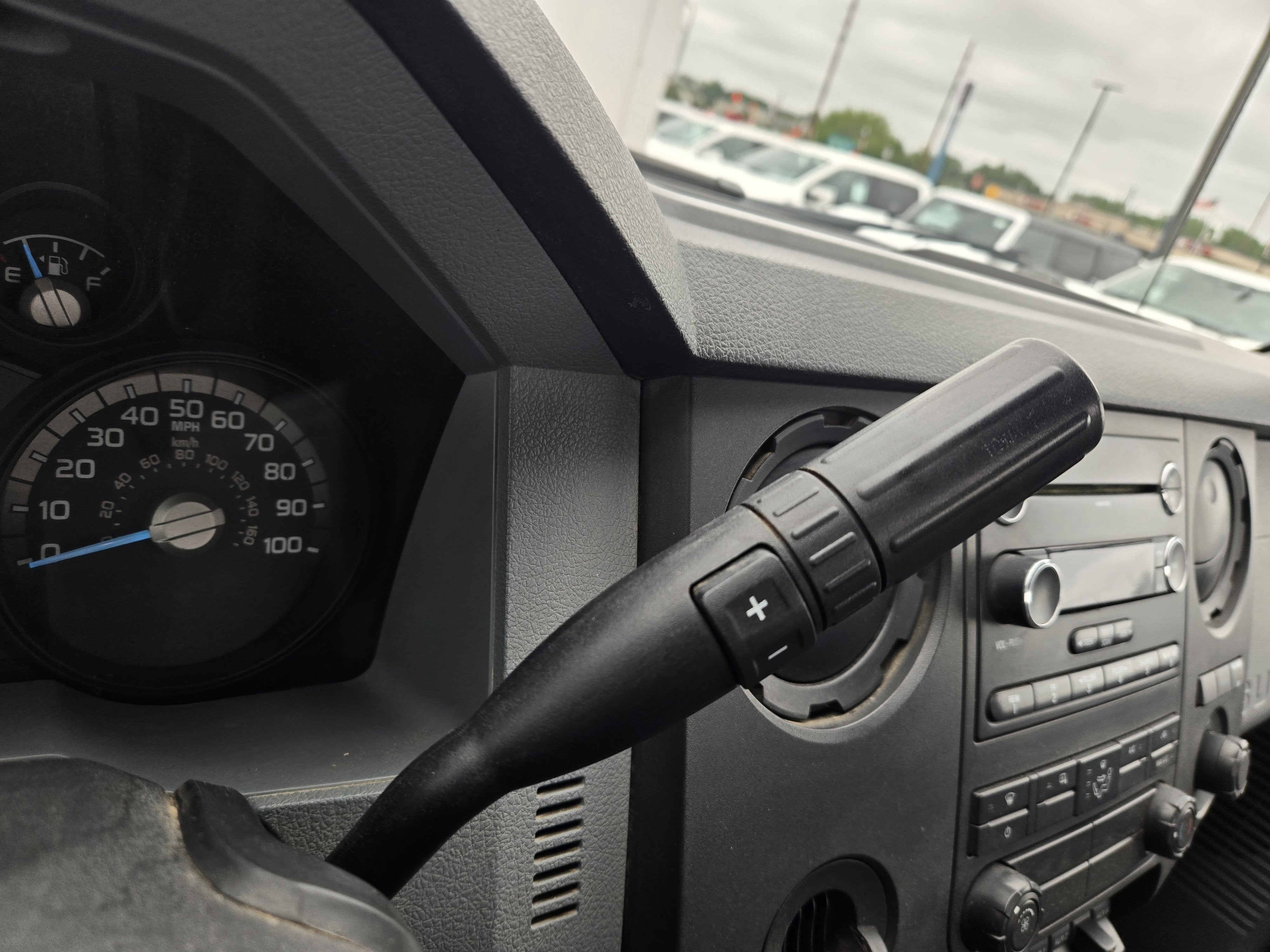 2011 Ford Super Duty F-550 DRW XL