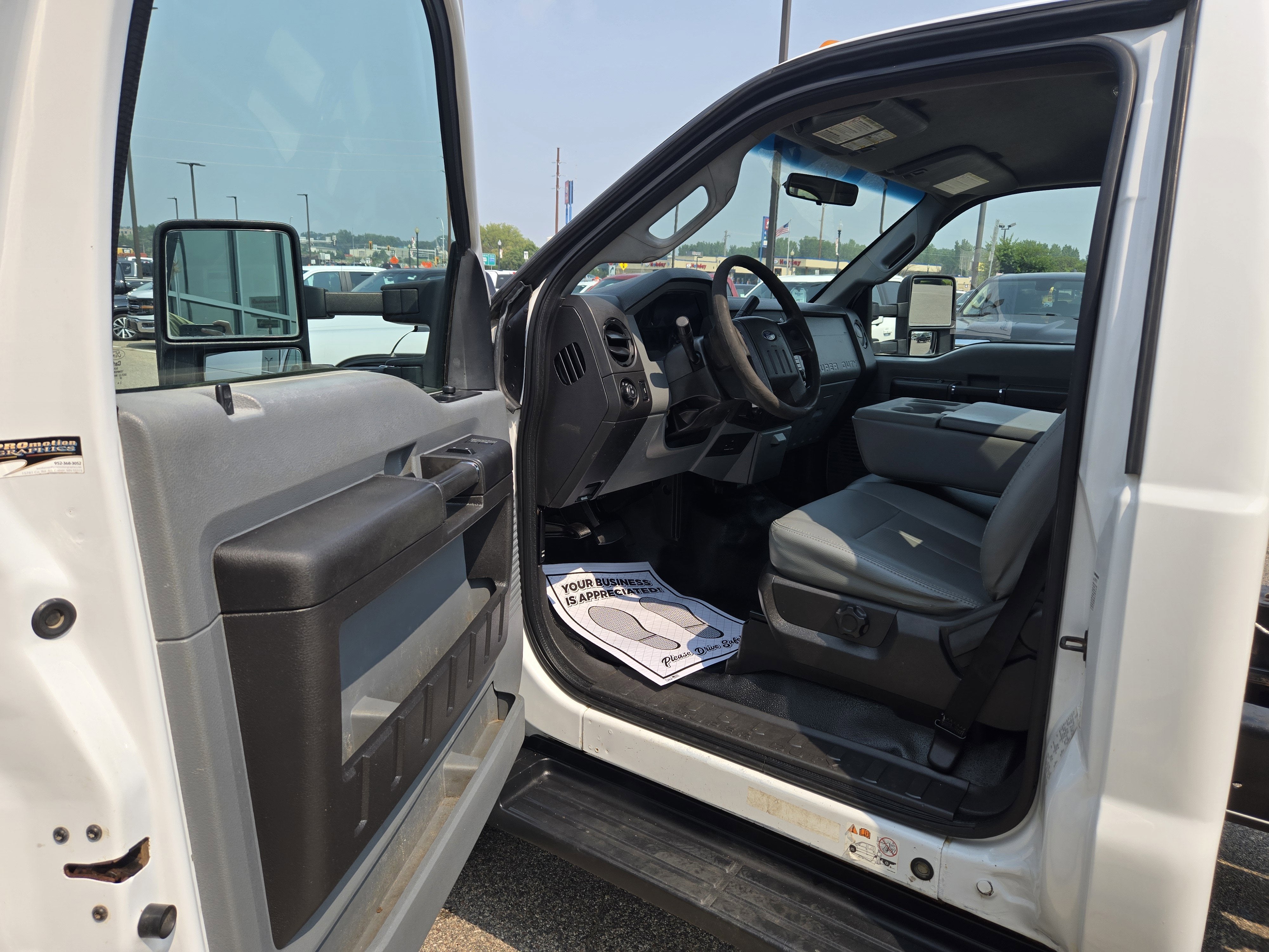 2012 Ford Super Duty F-550 DRW XL