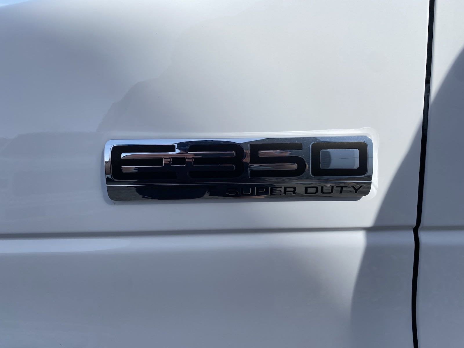 2023 Ford E-Series Cutaway Base