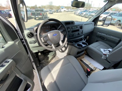 2023 Ford E-Series Cutaway Base