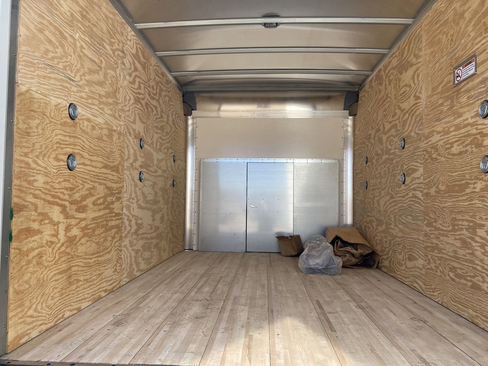 2023 Ford E-Series Cutaway Base