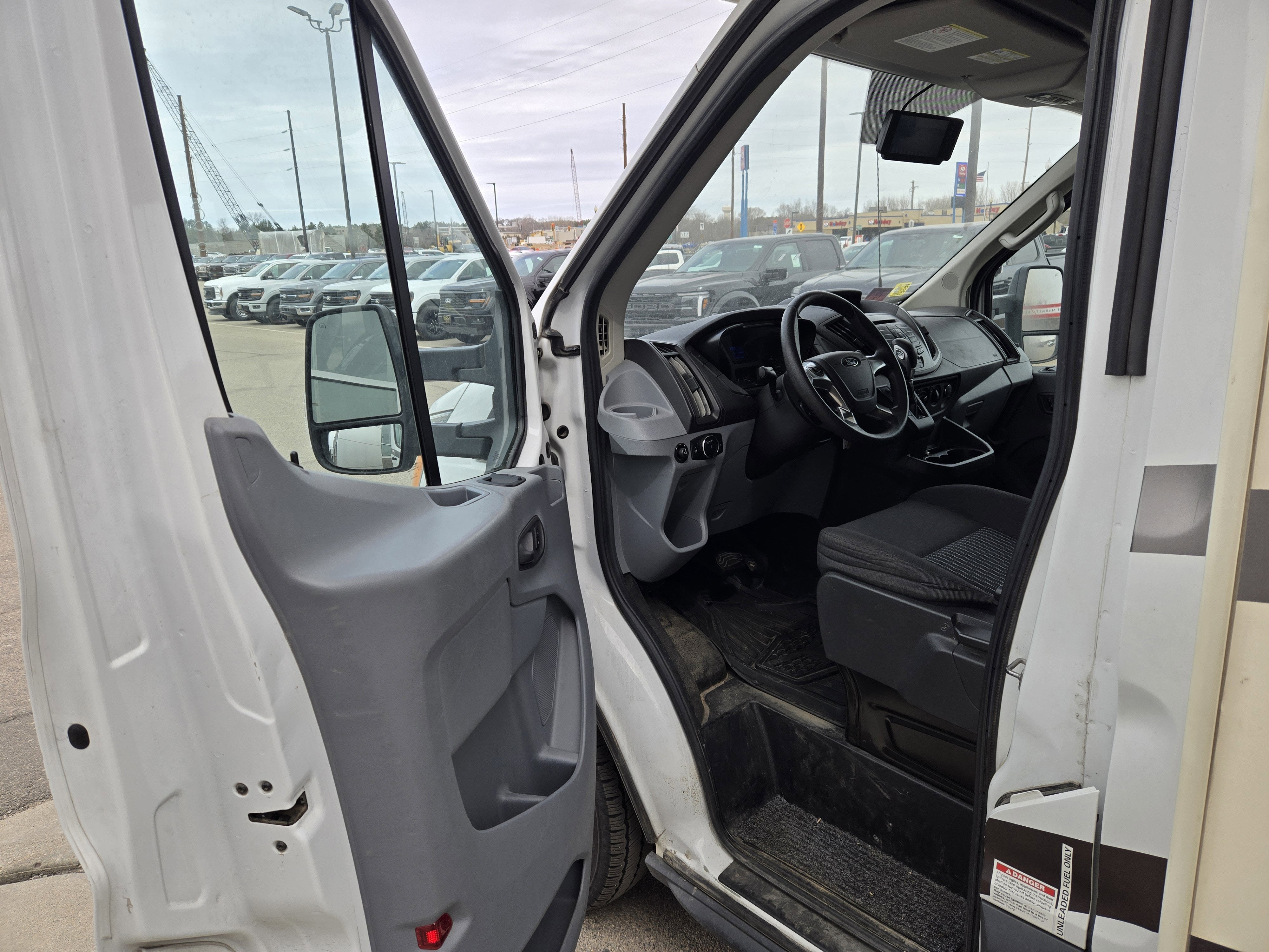 2016 Ford Transit Cutaway 156 WB DRW