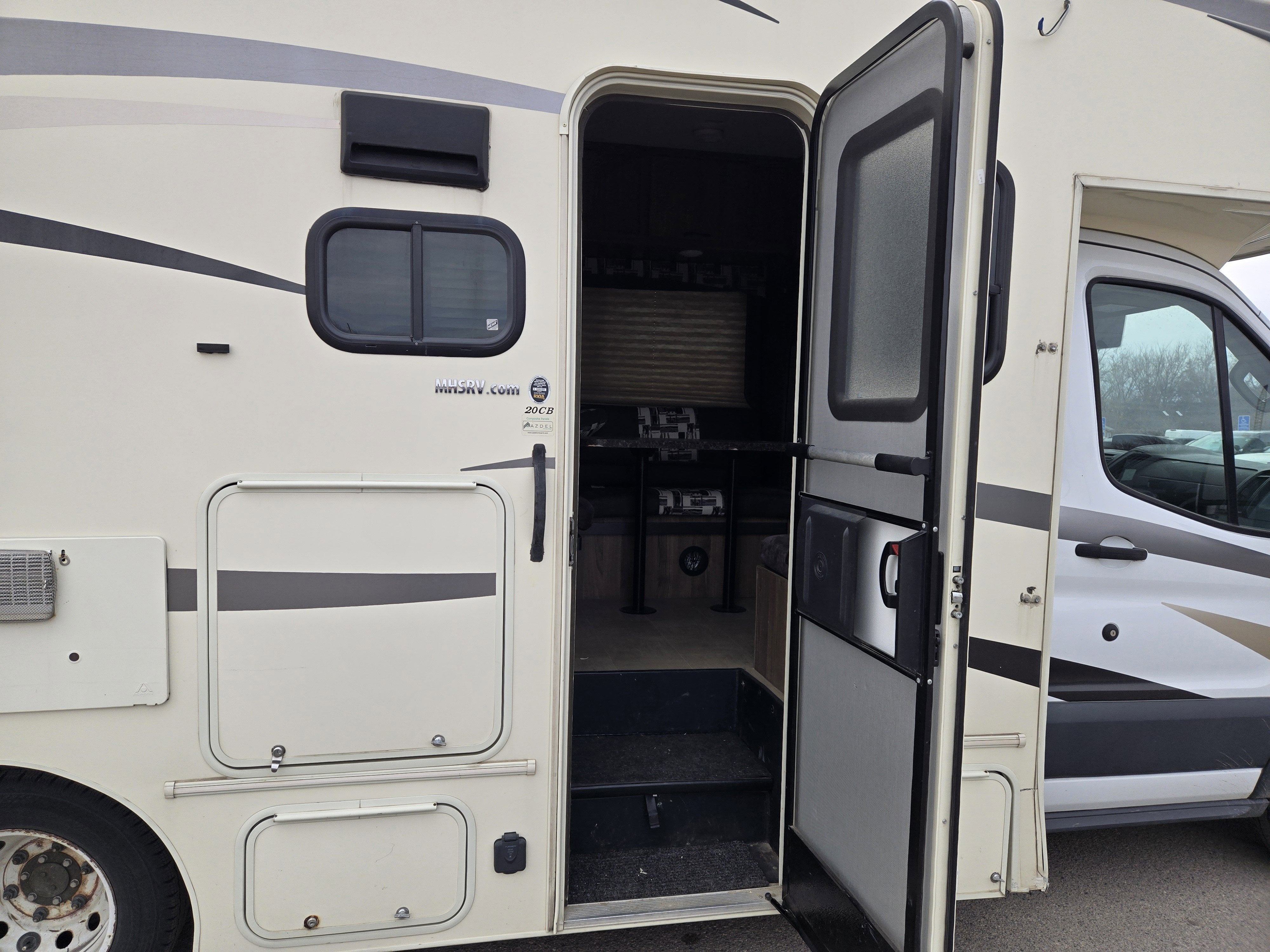 2016 Ford Transit Cutaway 156 WB DRW