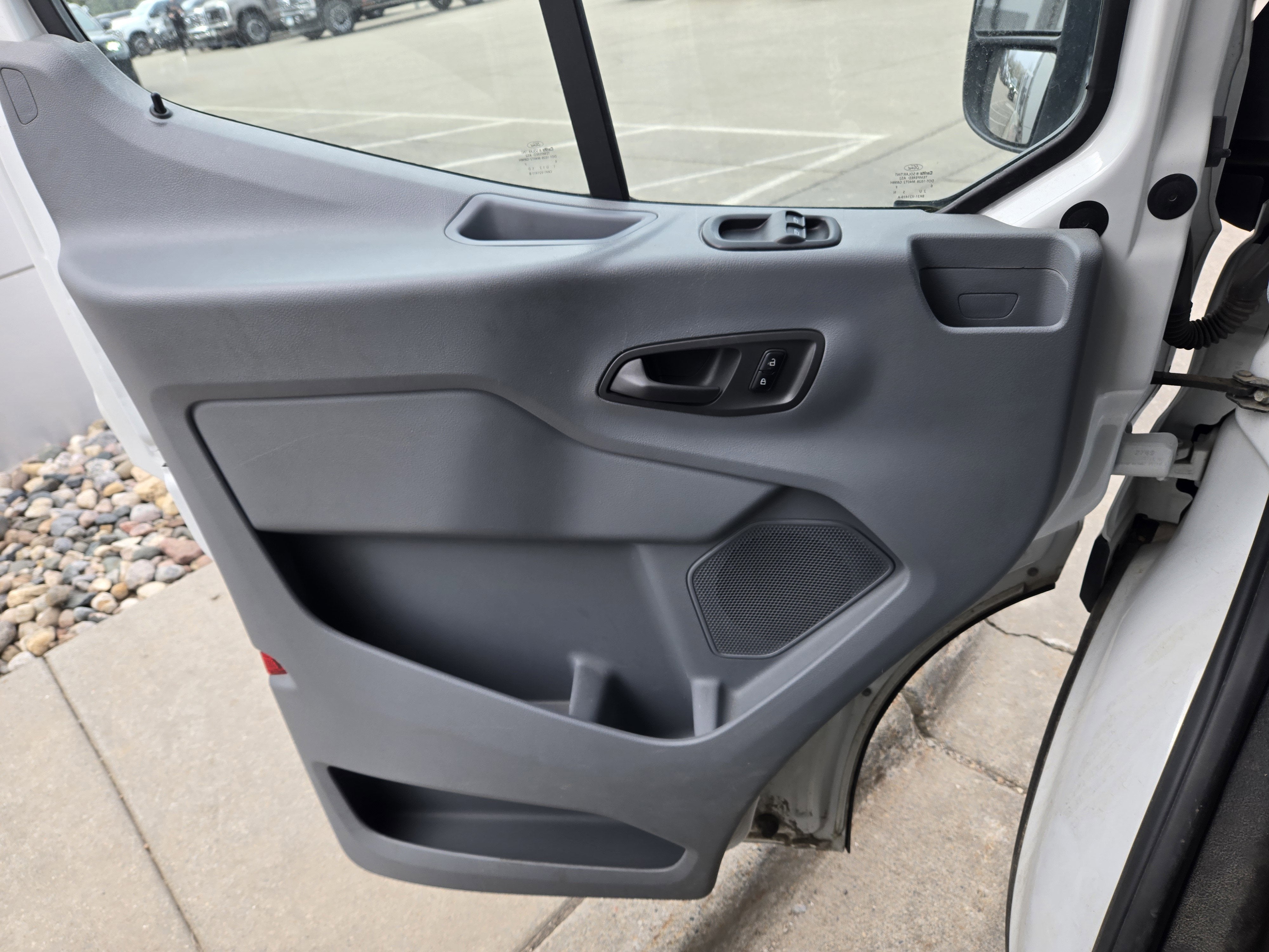 2016 Ford Transit Cutaway 156 WB DRW