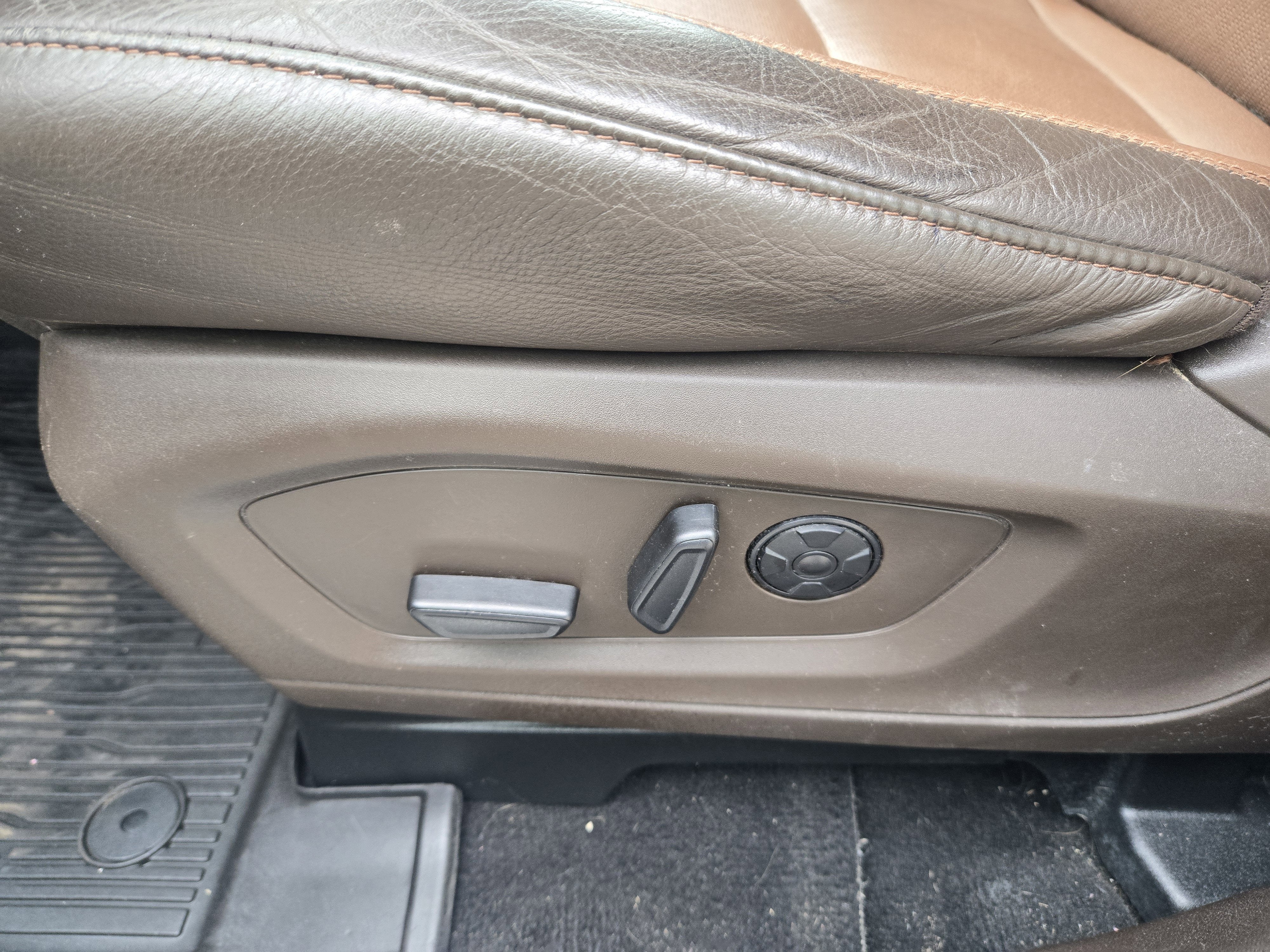 2022 Ford Explorer King Ranch
