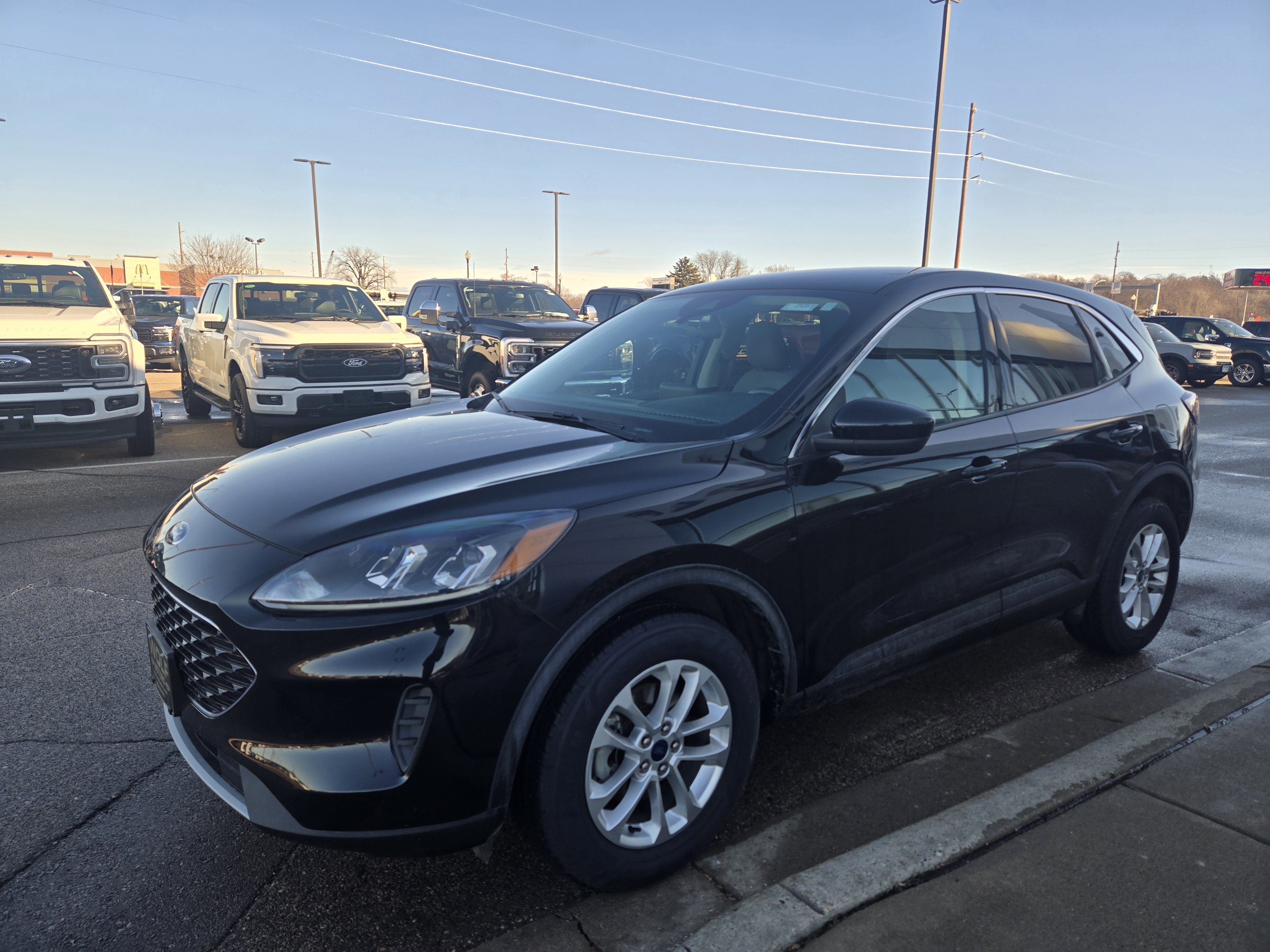2020 Ford Escape SE