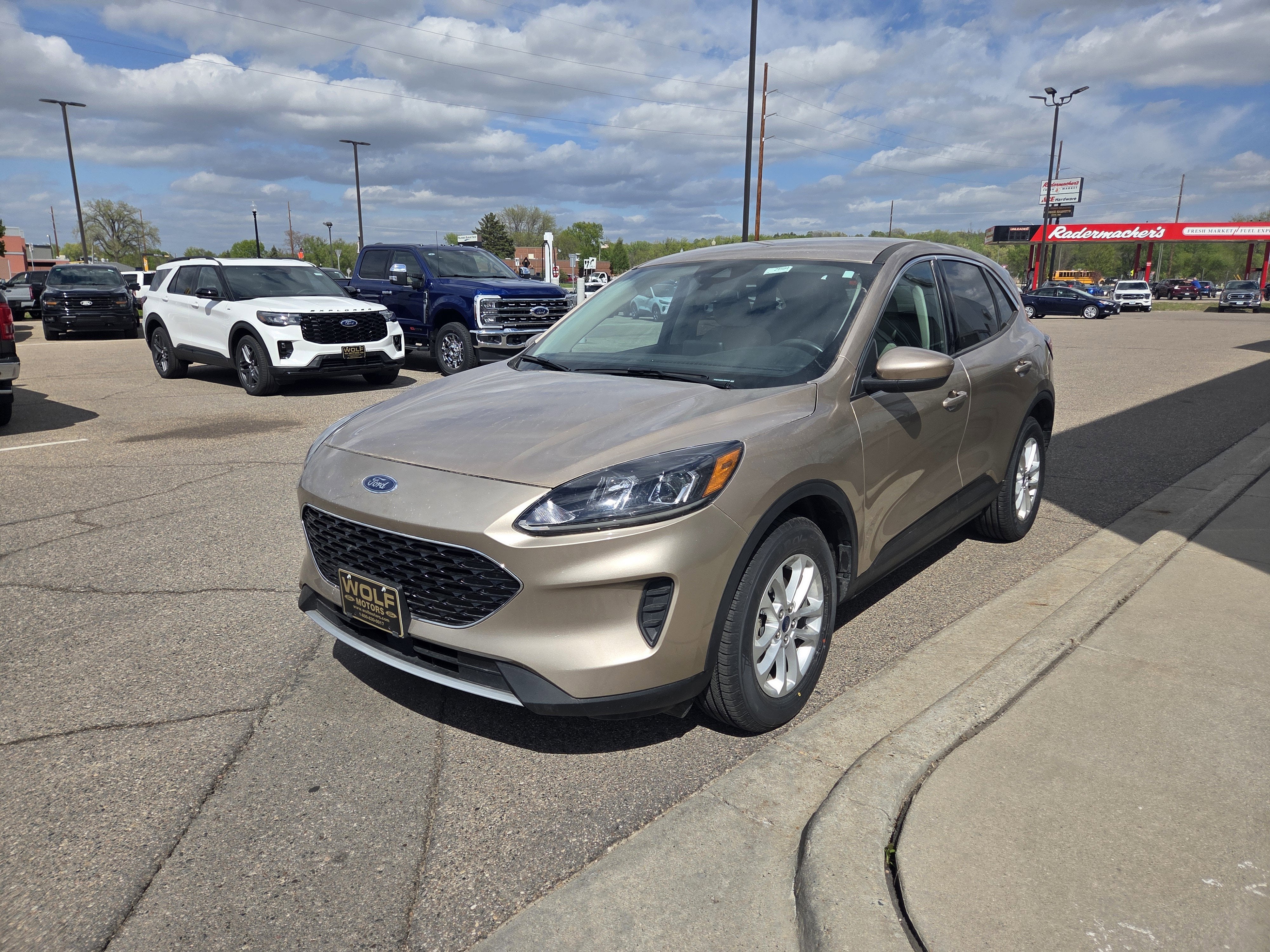 2020 Ford Escape SE