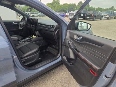 2025 Ford Escape ST-Line Select