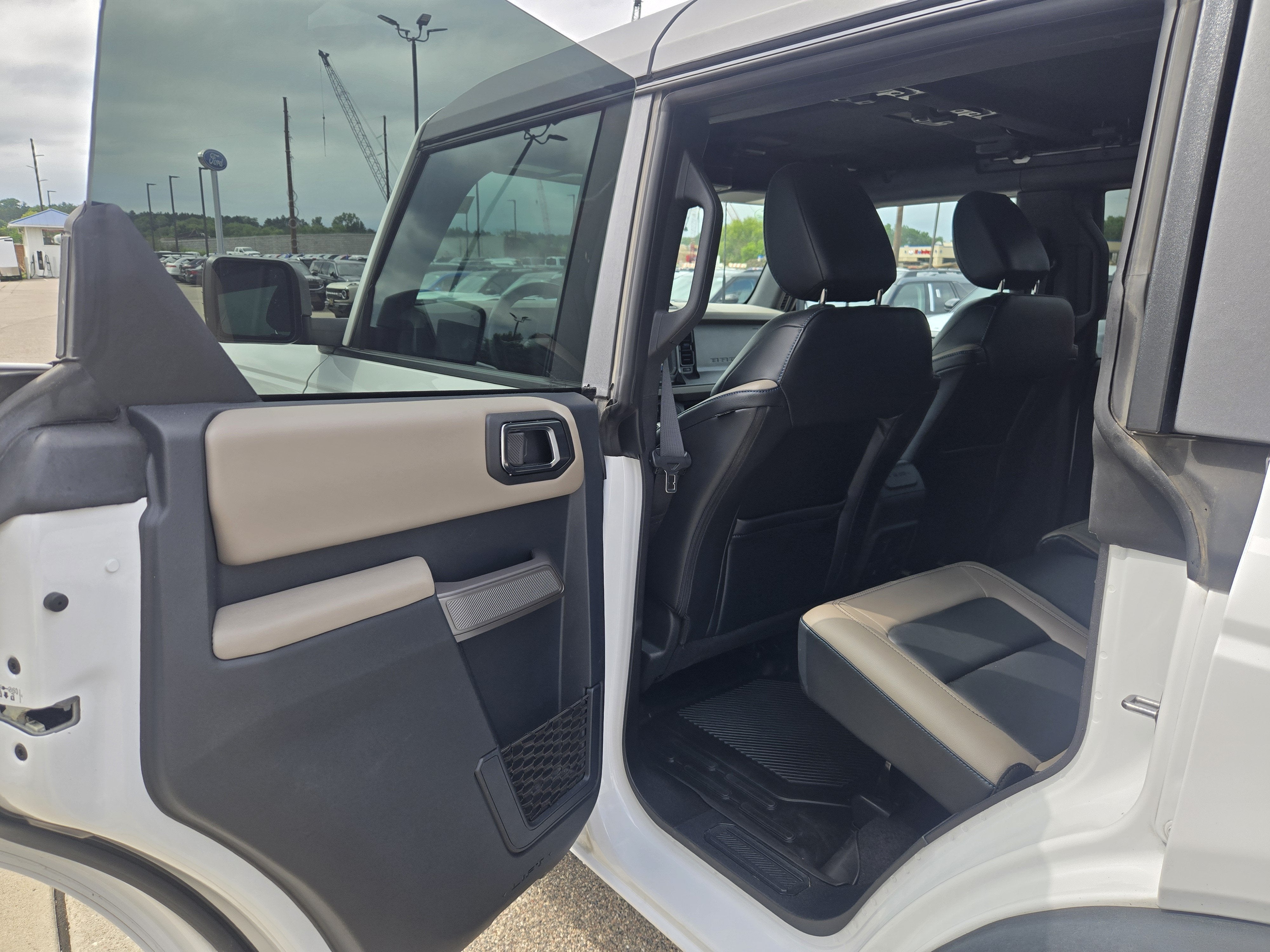 2023 Ford Bronco Base