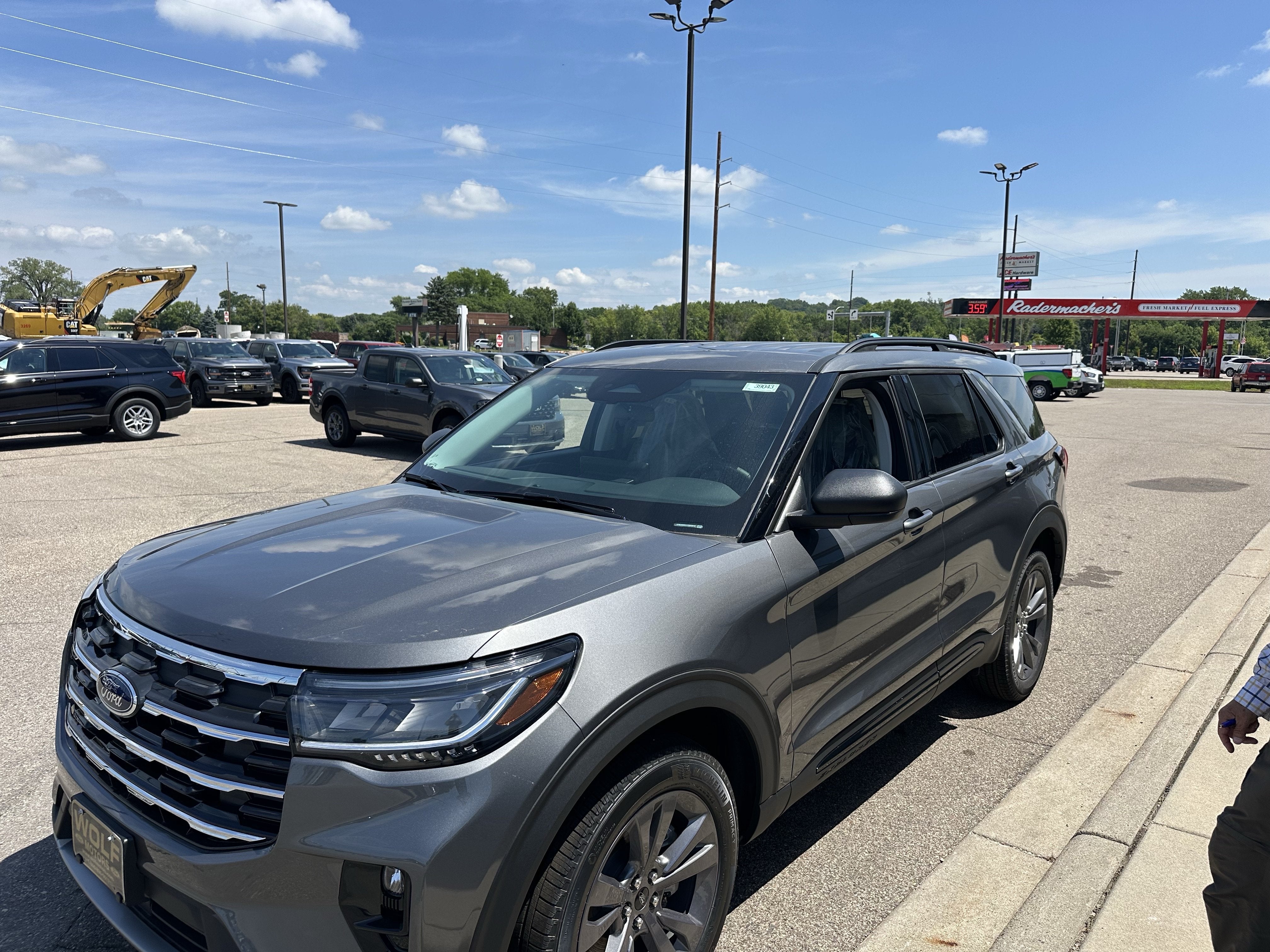 2026 Ford Explorer Active w/200A Pkg