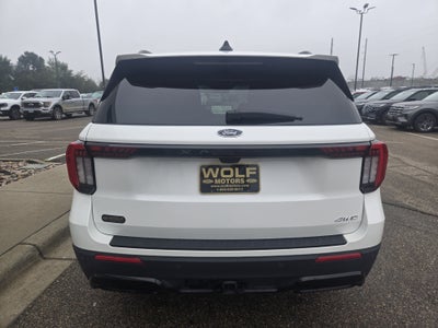 2025 Ford Explorer ST-Line