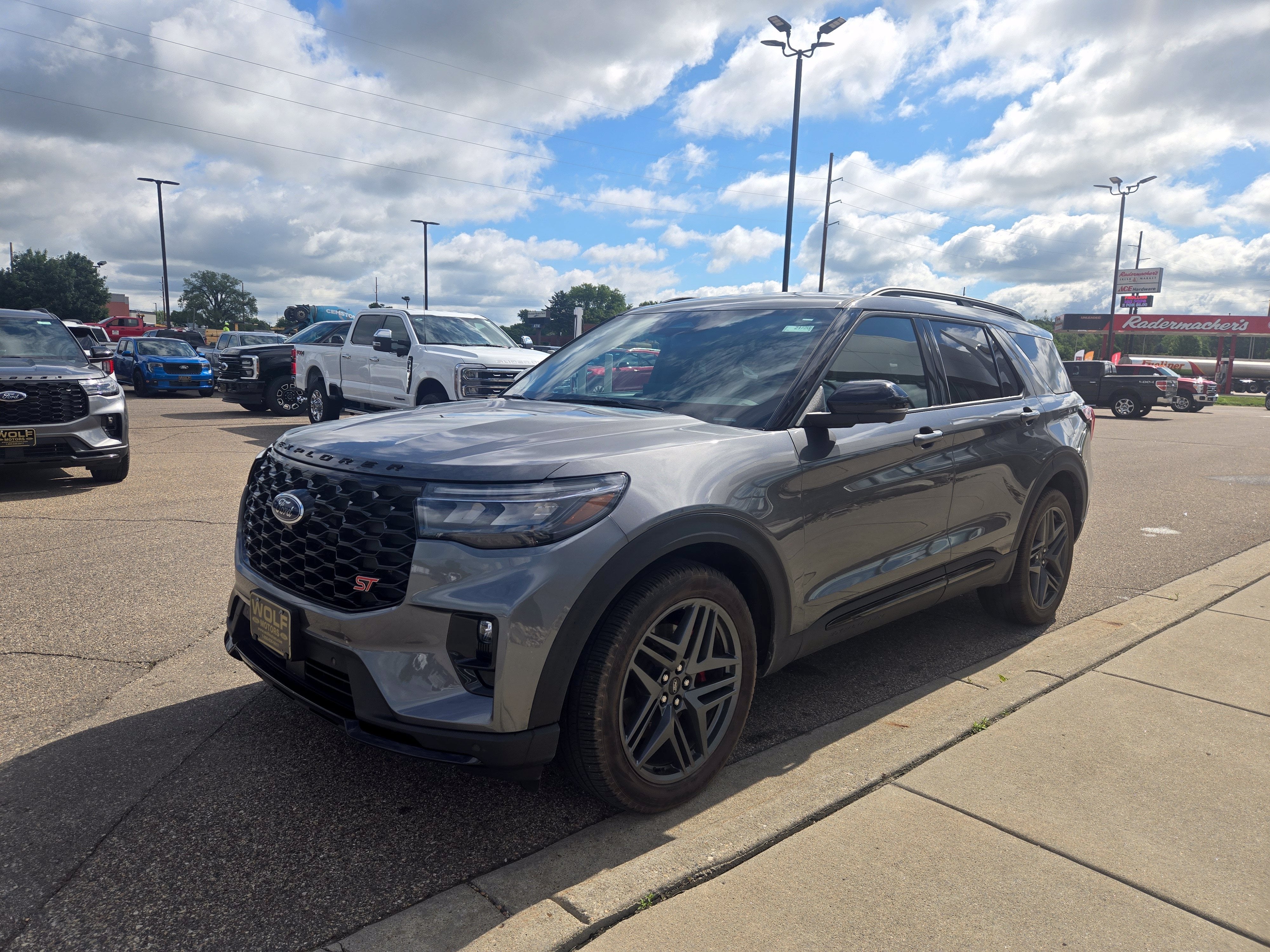 2025 Ford Explorer ST