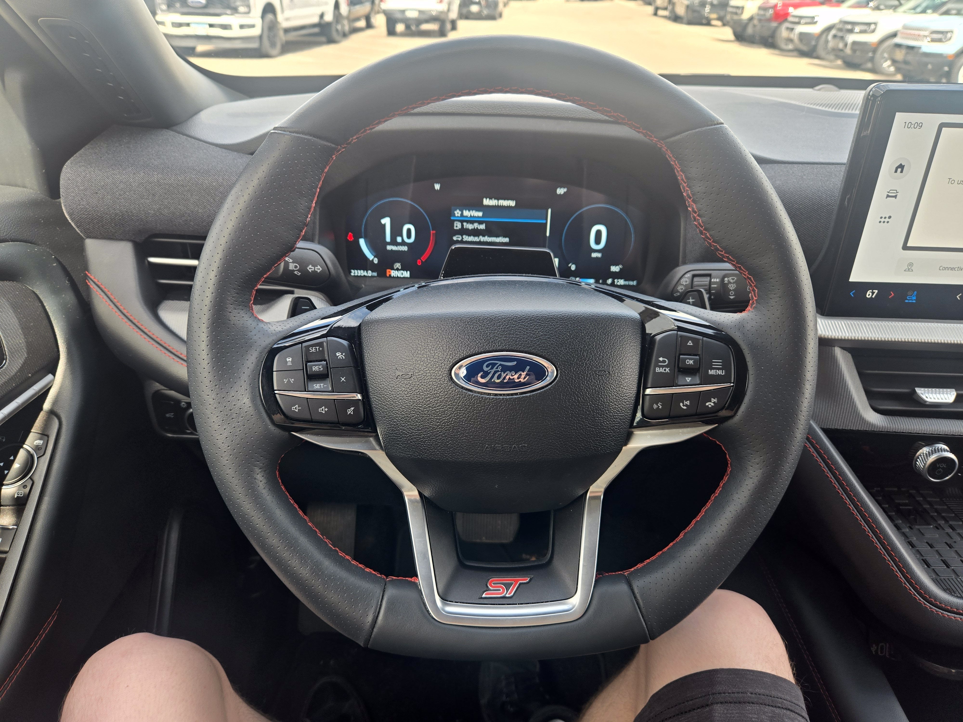 2025 Ford Explorer ST