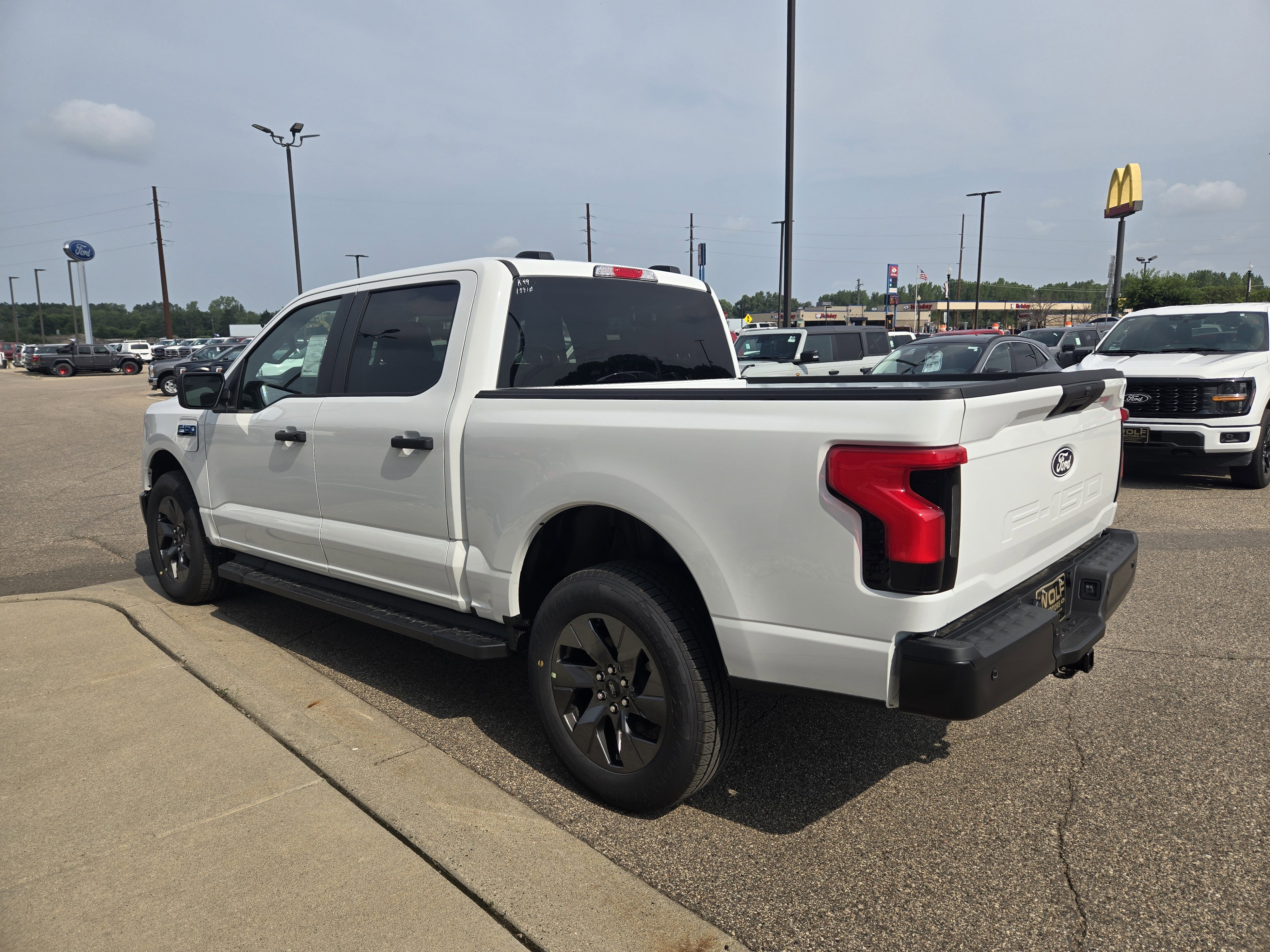 2025 Ford F-150 Lightning Pro