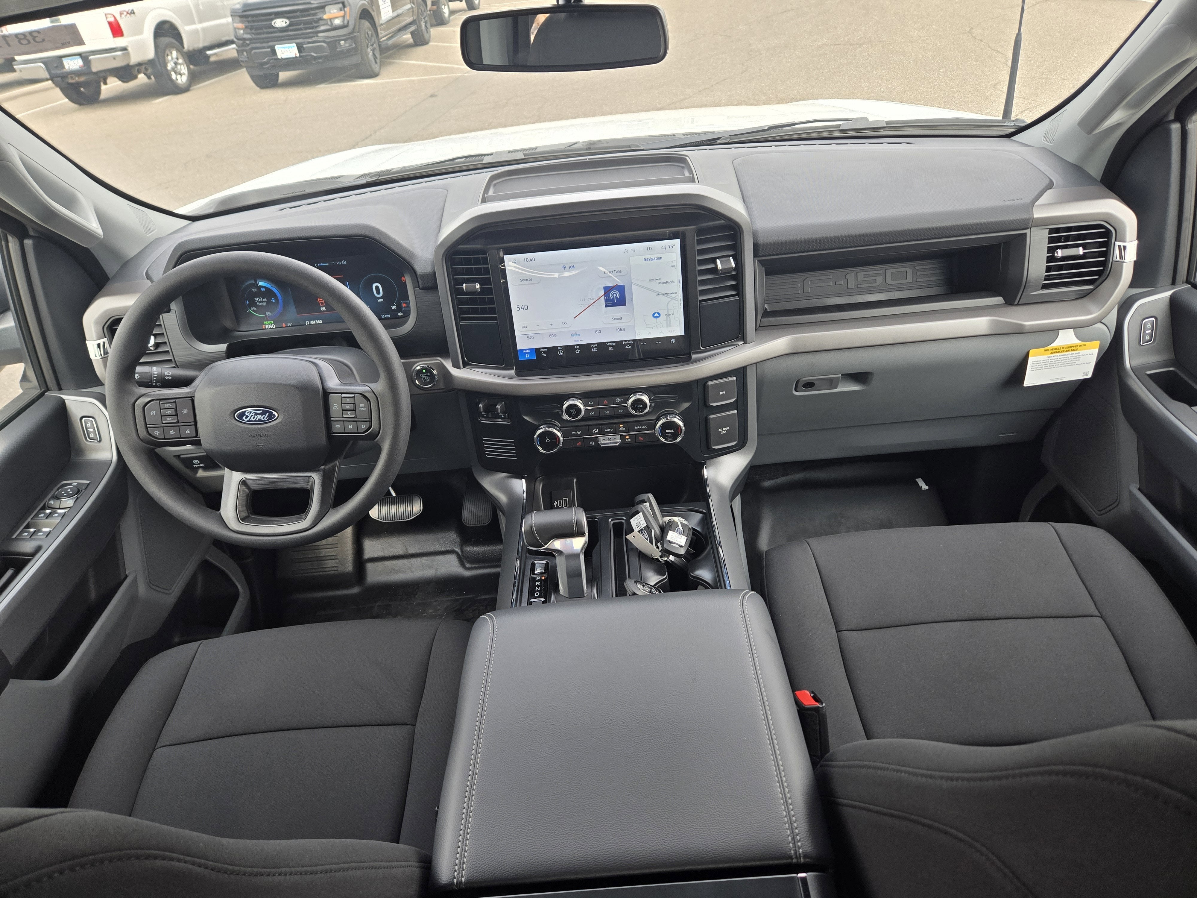 2025 Ford F-150 Lightning Pro