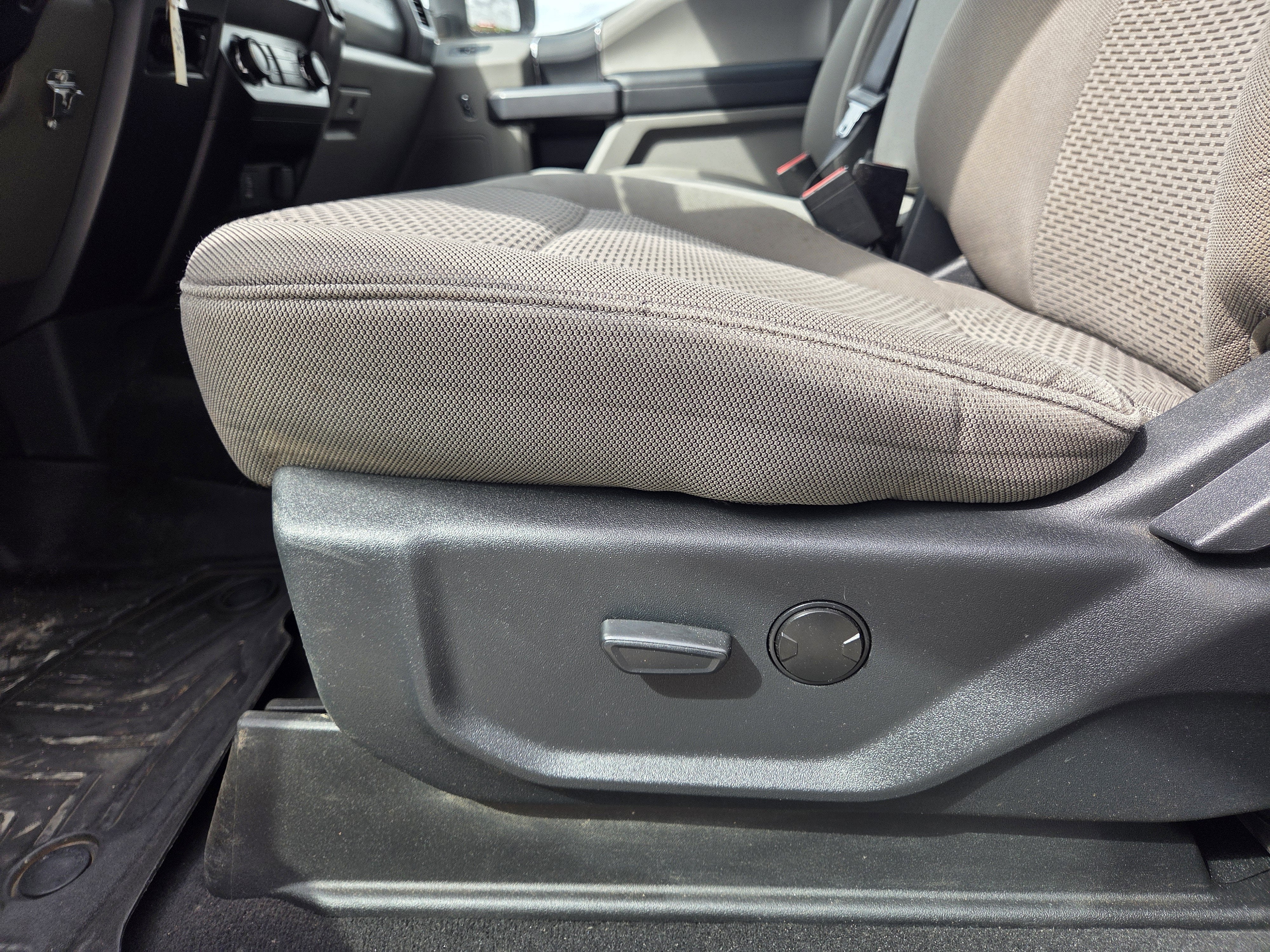 2022 Ford Super Duty F-250 SRW Base
