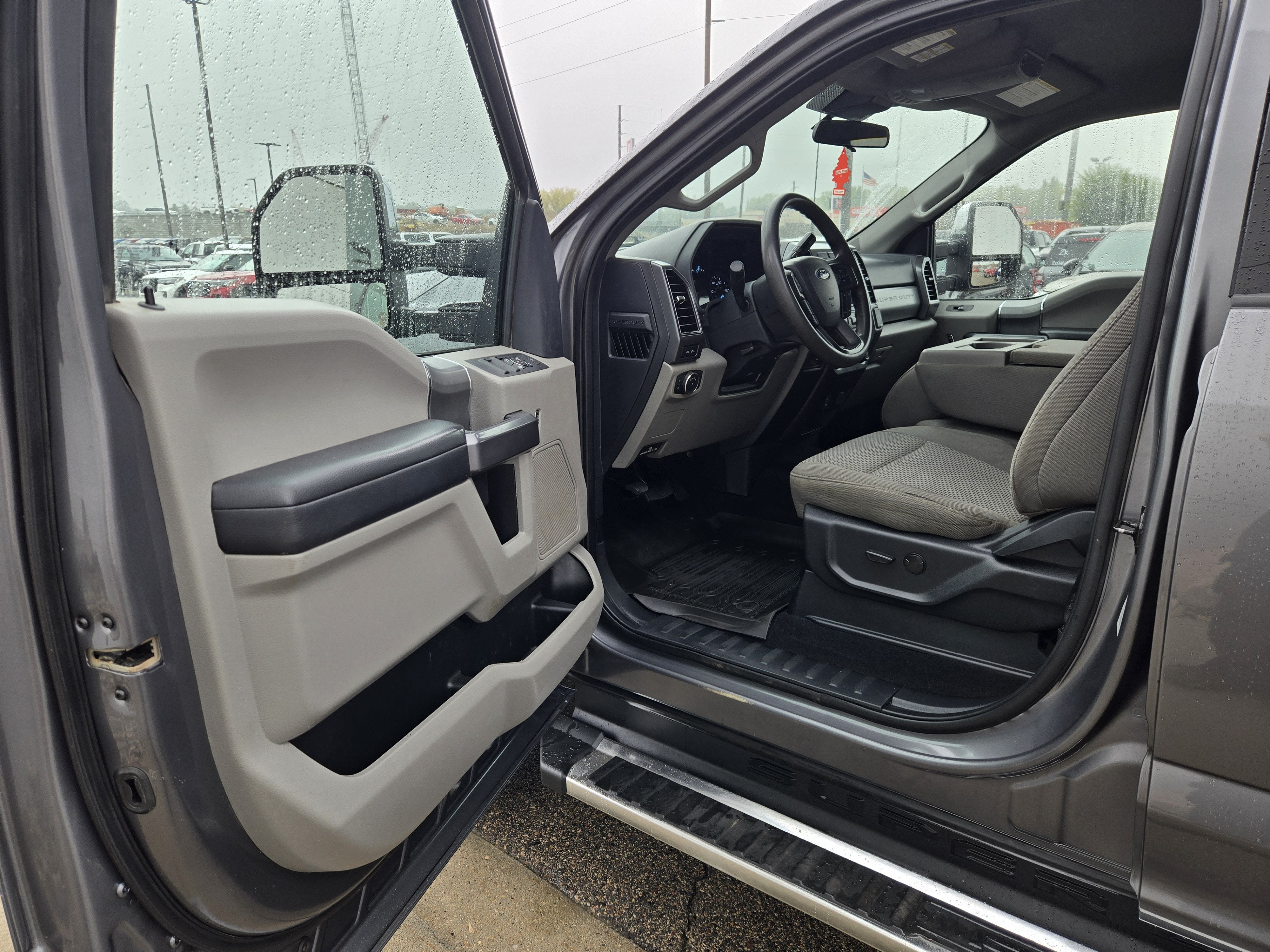 2022 Ford Super Duty F-350 SRW XLT