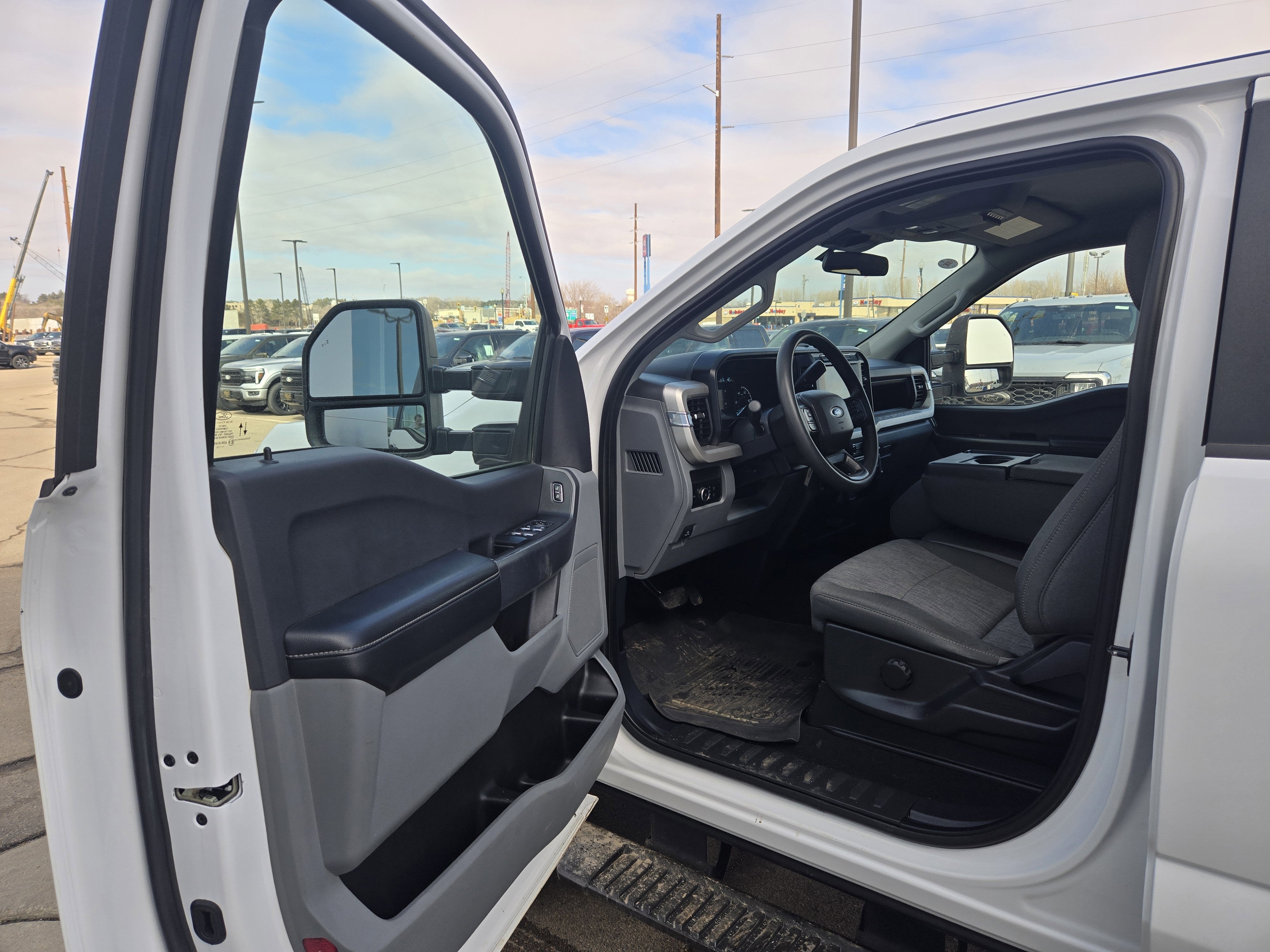 2023 Ford Super Duty F-350 SRW STX