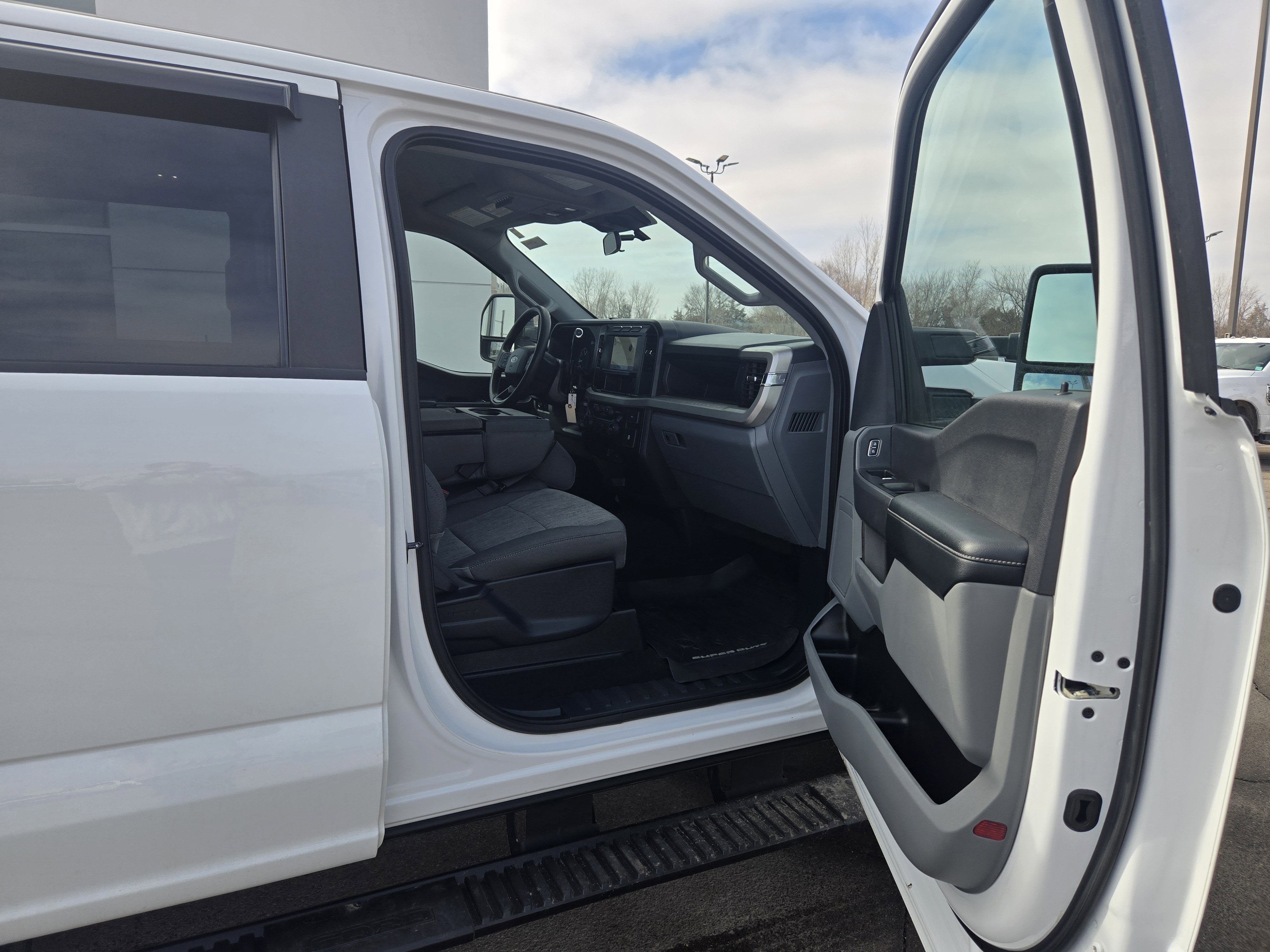 2023 Ford Super Duty F-350 SRW STX