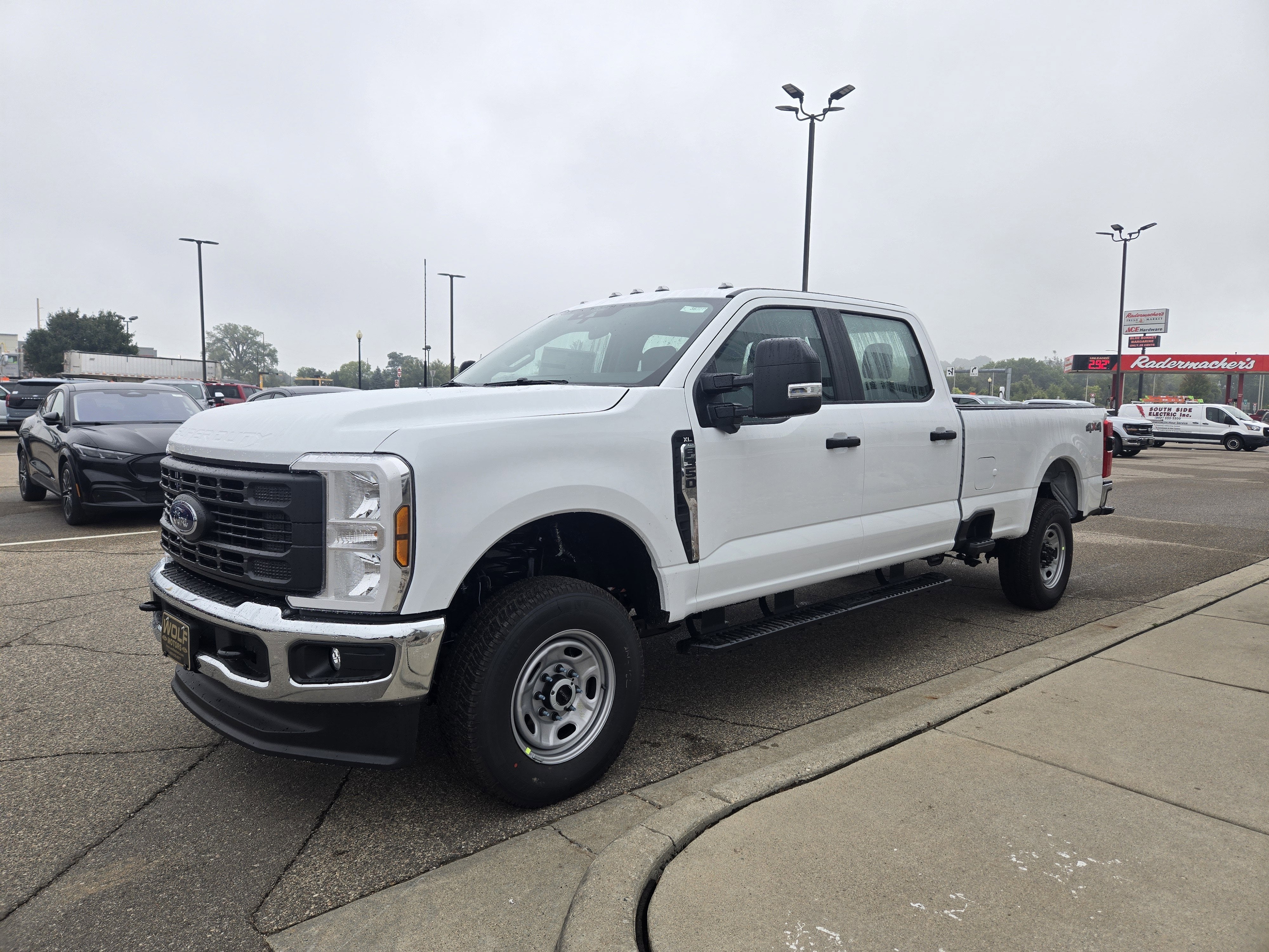 2026 Ford Super Duty F-350 SRW XL