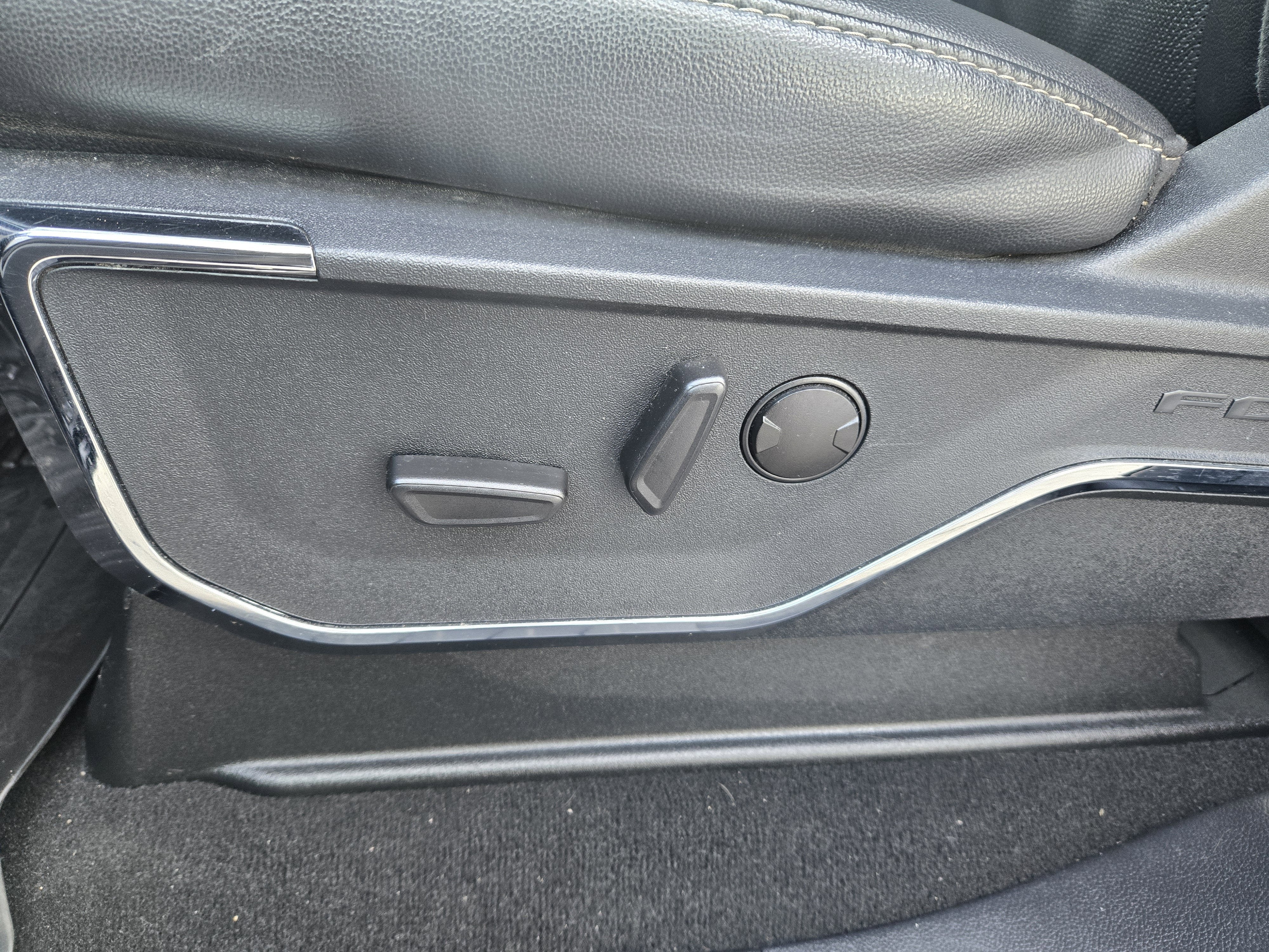 2024 Ford Super Duty F-350 SRW LARIAT