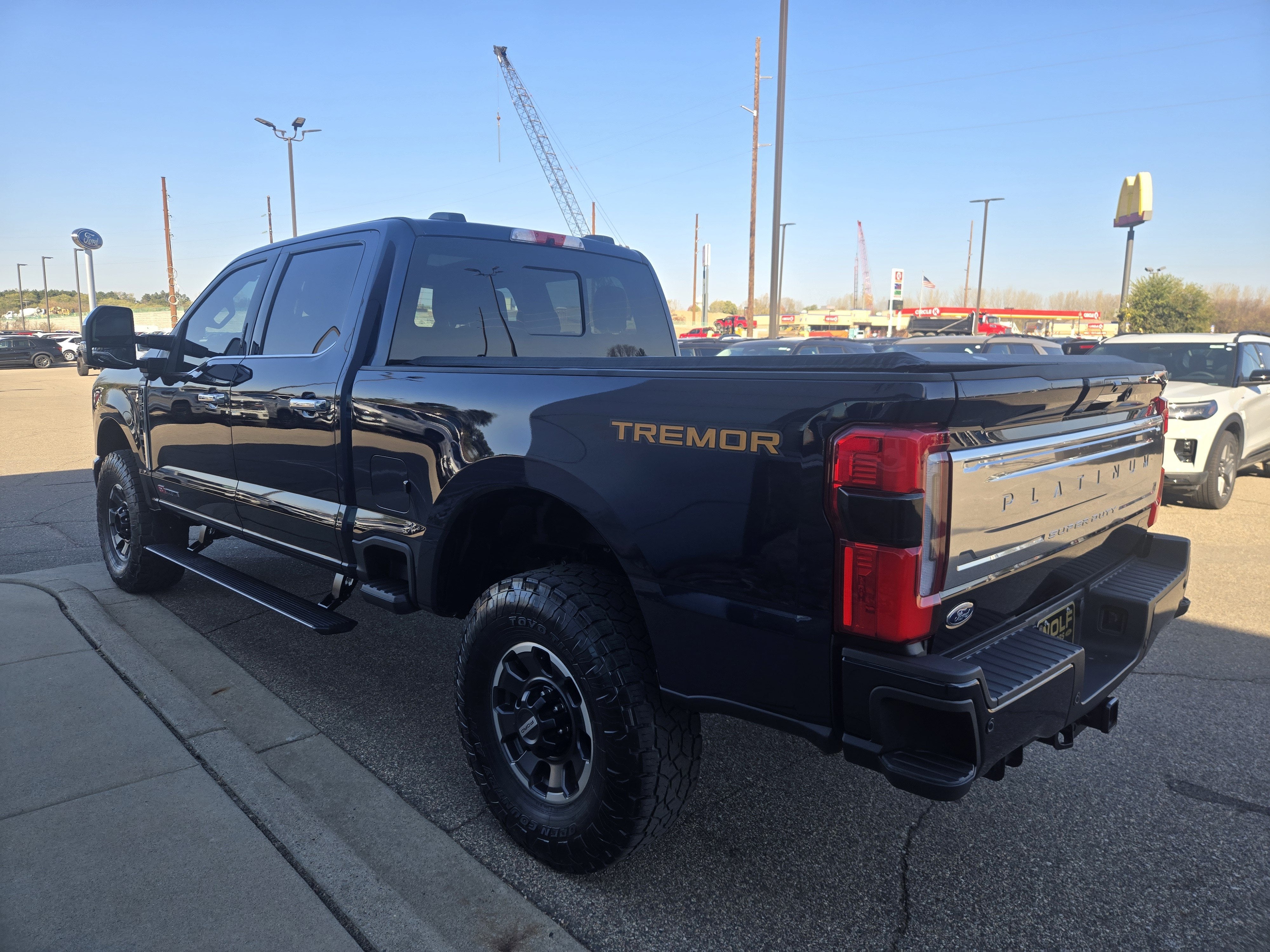2024 Ford Super Duty F-350 SRW Platinum