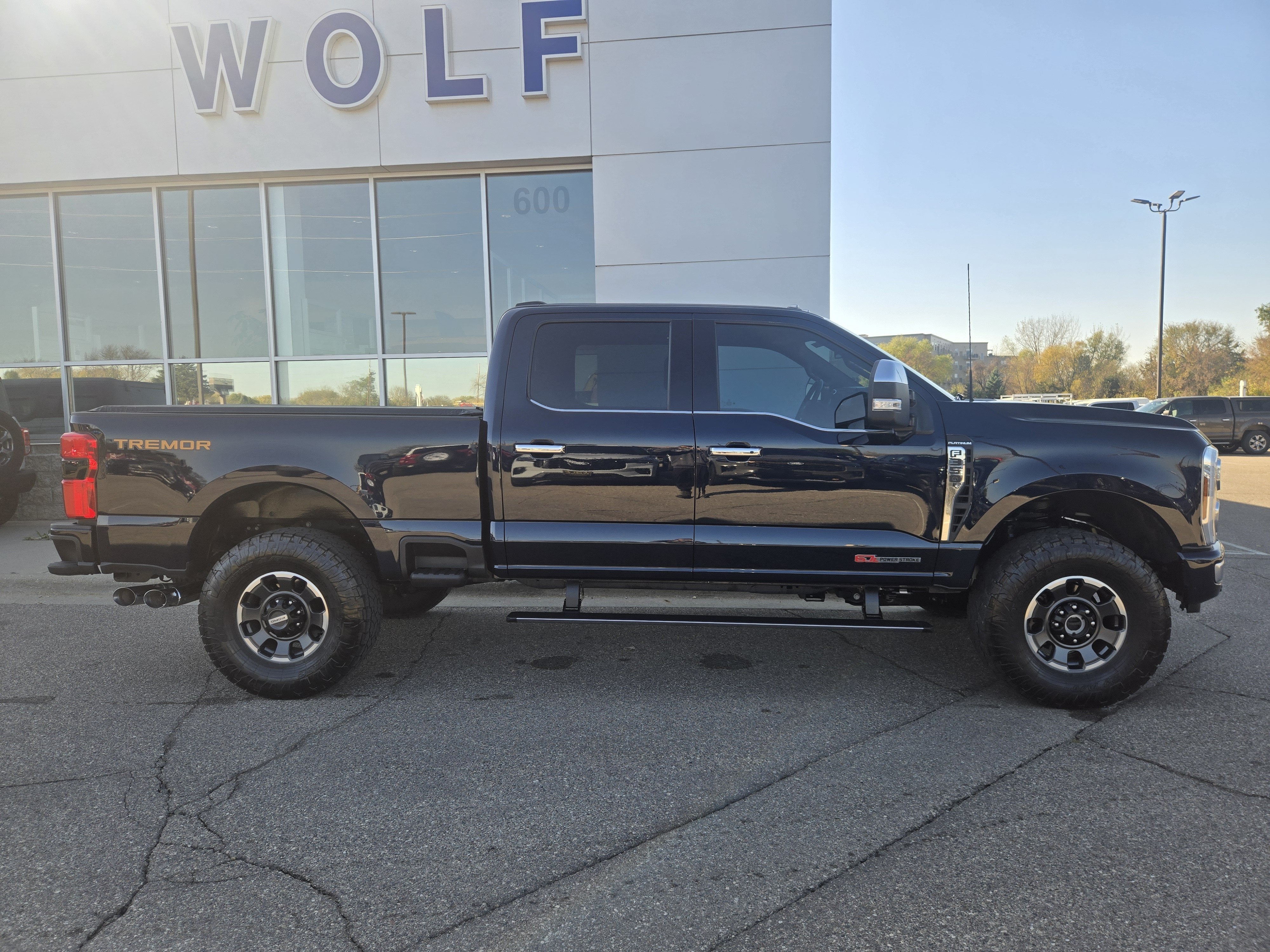 2024 Ford Super Duty F-350 SRW Platinum