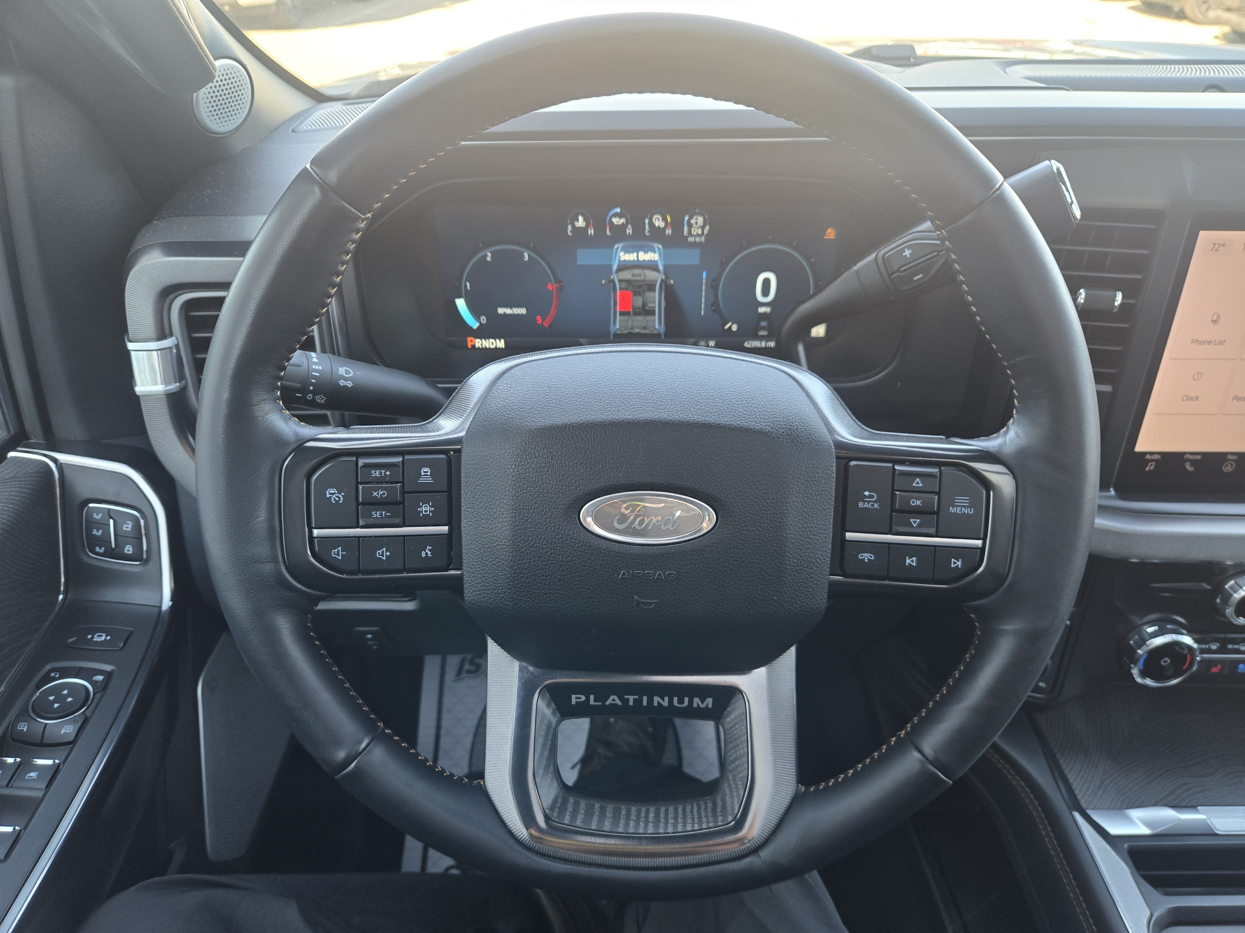 2024 Ford Super Duty F-350 SRW Platinum