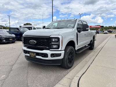2026 Ford Super Duty F-350 SRW F-350® XLT