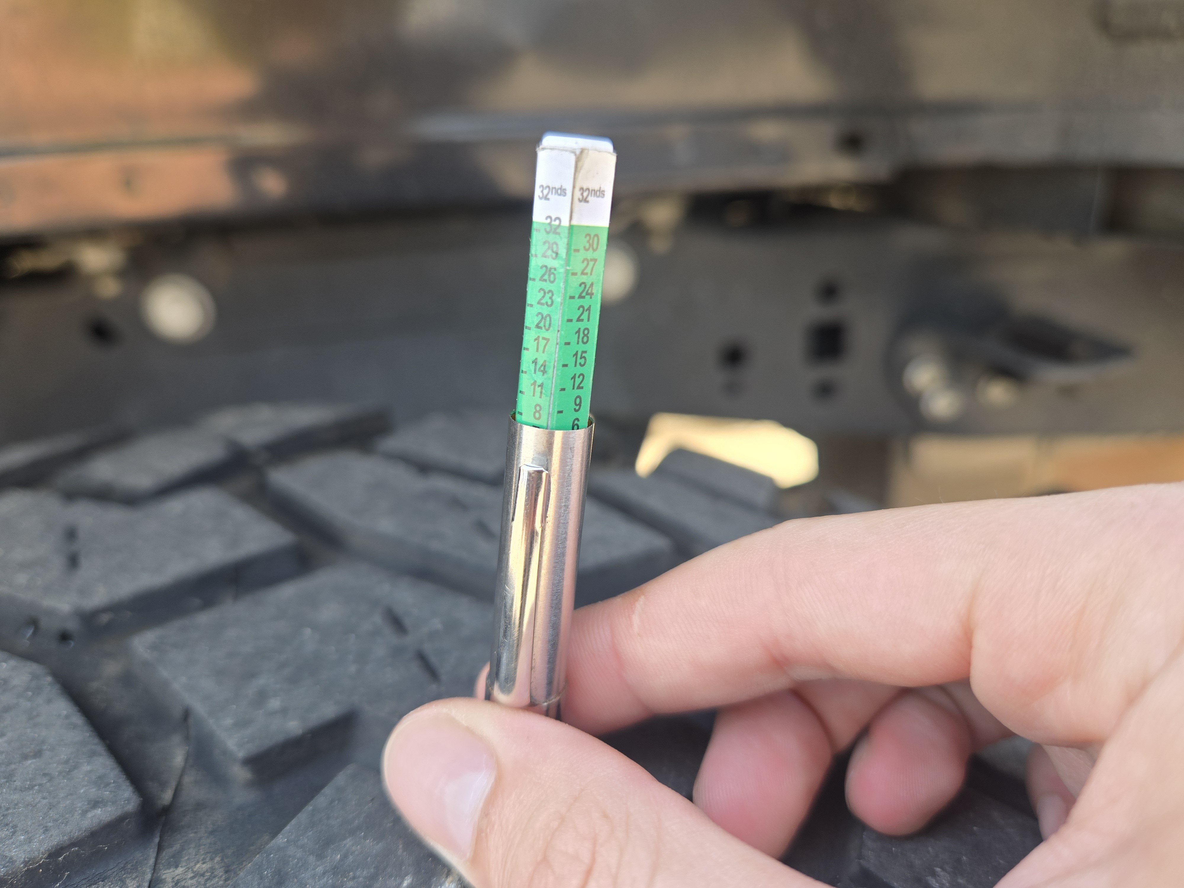 2024 Ford Super Duty F-350 SRW LARIAT (hiniker v-plow)