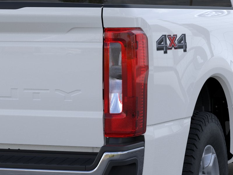 2026 Ford Super Duty F-350 SRW F-350® XLT
