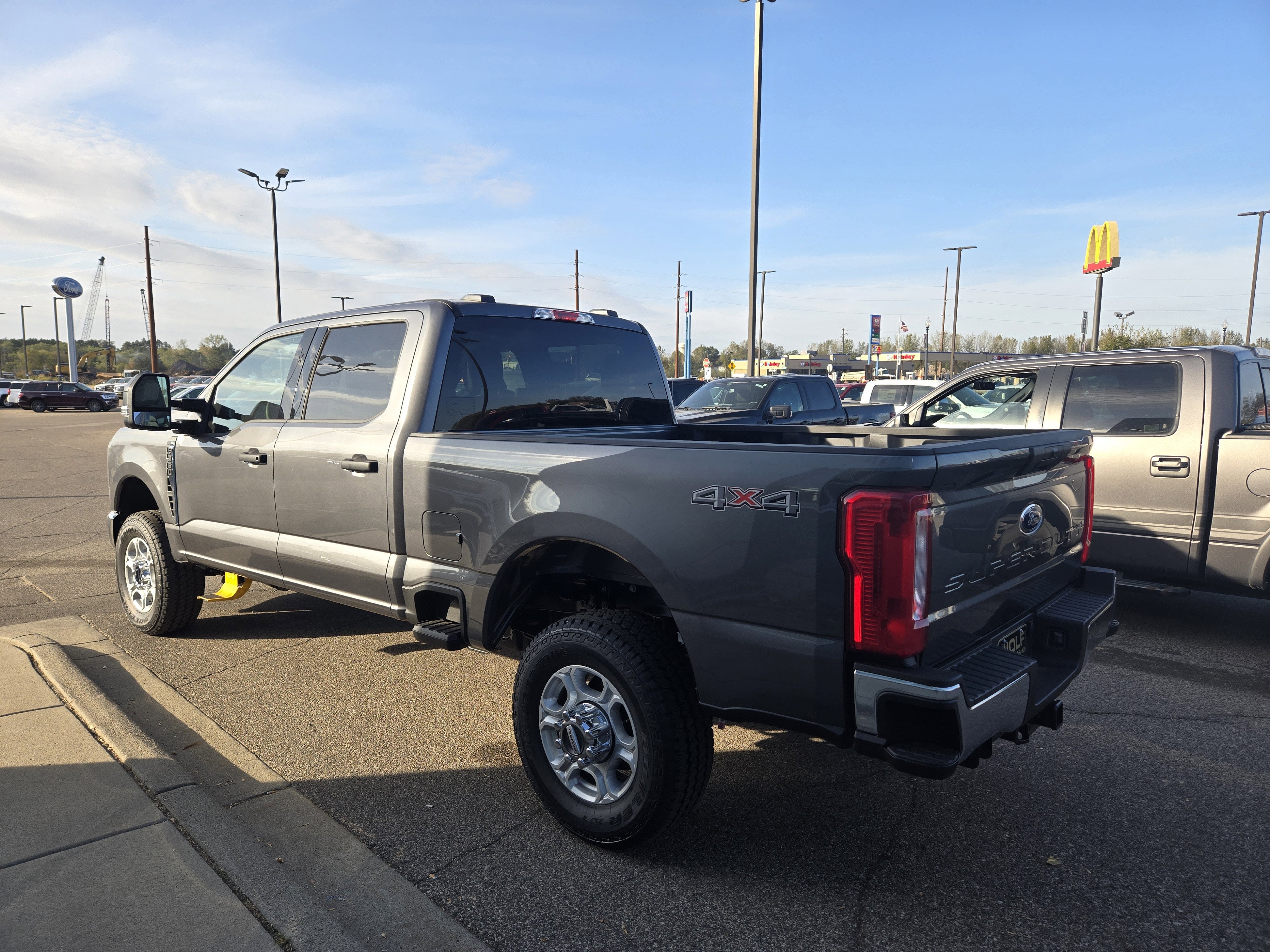 2026 Ford Super Duty F-350 SRW F-350® XLT
