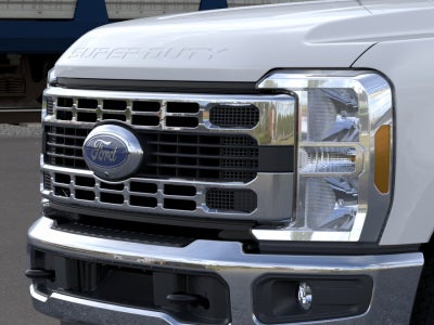 2026 Ford Super Duty F-350 SRW F-350® XLT