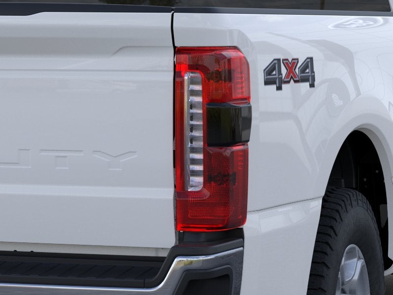 2026 Ford Super Duty F-350 SRW F-350® XLT