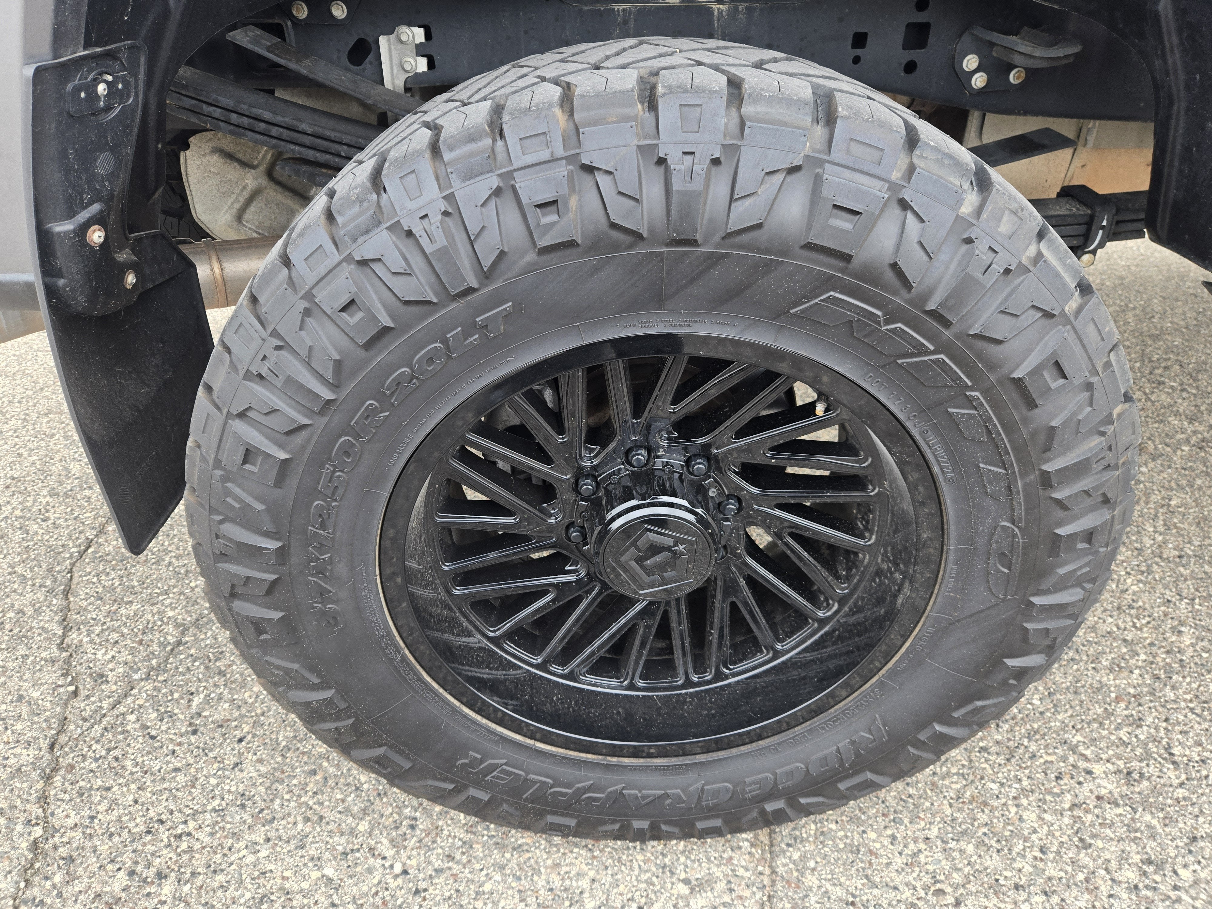 2024 Ford Super Duty F-350 SRW LARIAT