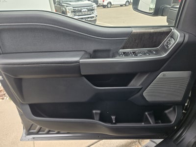 2024 Ford Super Duty F-350 SRW LARIAT