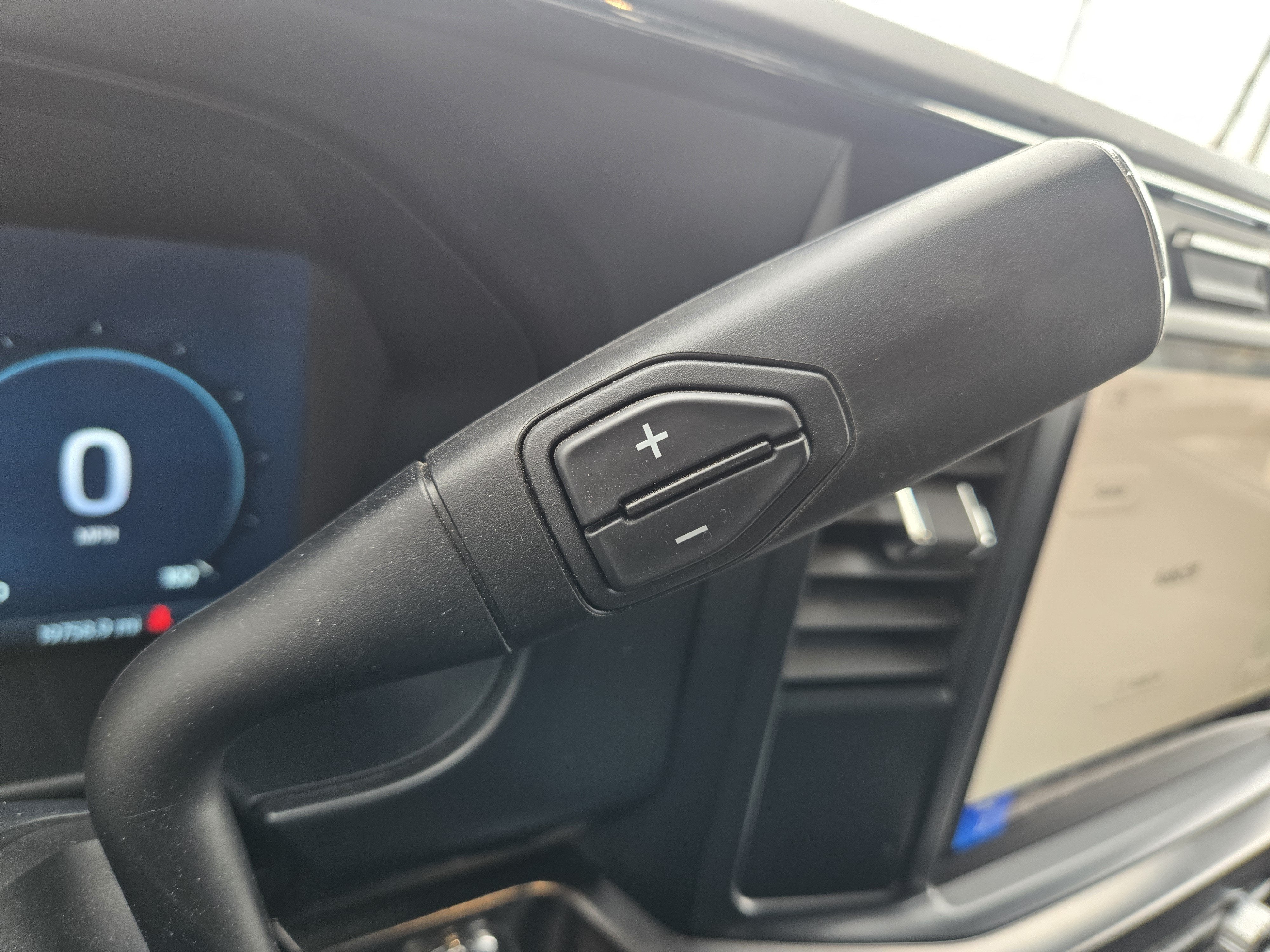 2024 Ford Super Duty F-350 SRW LARIAT