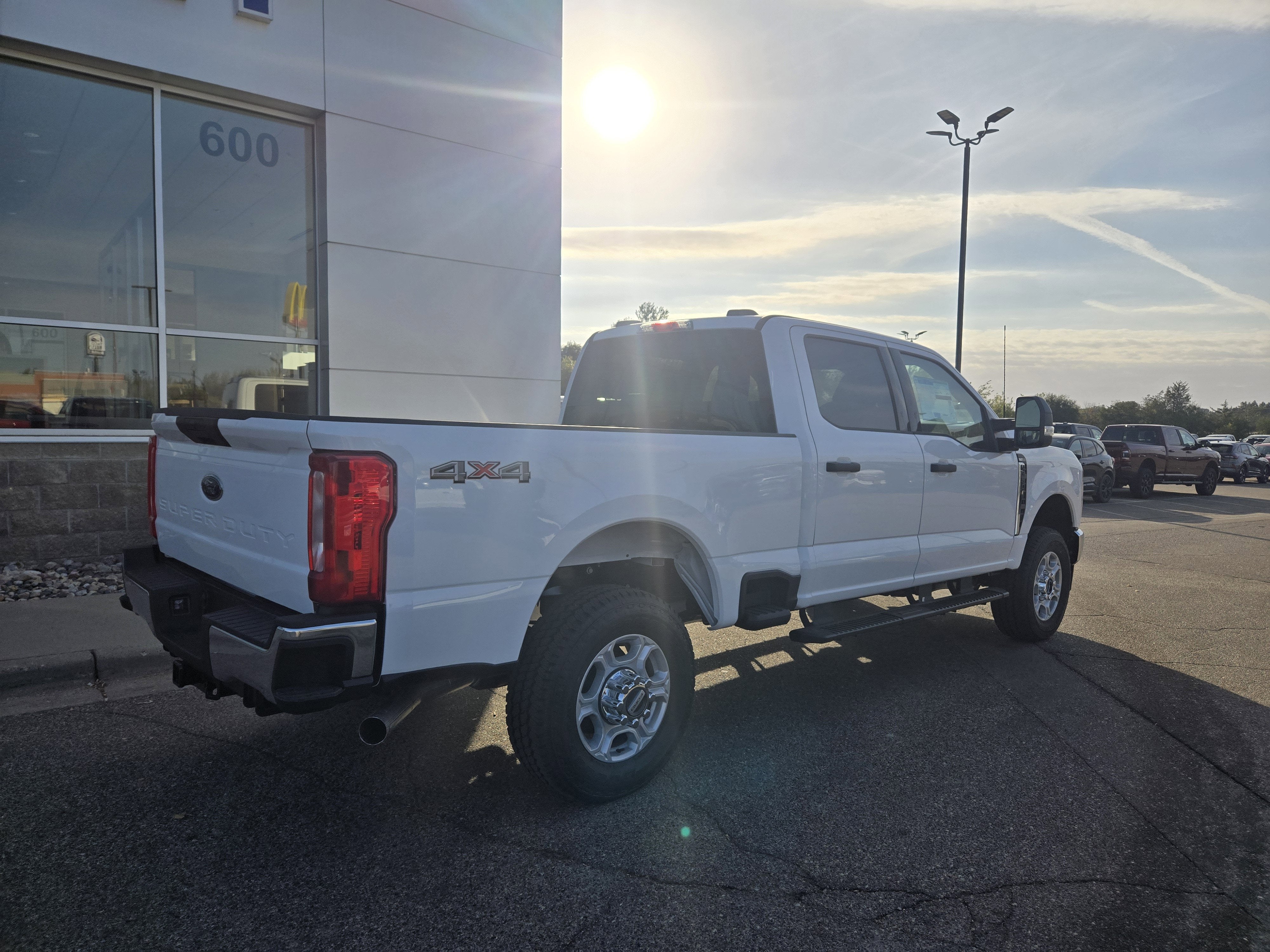 2026 Ford Super Duty F-350 SRW F-350® XLT