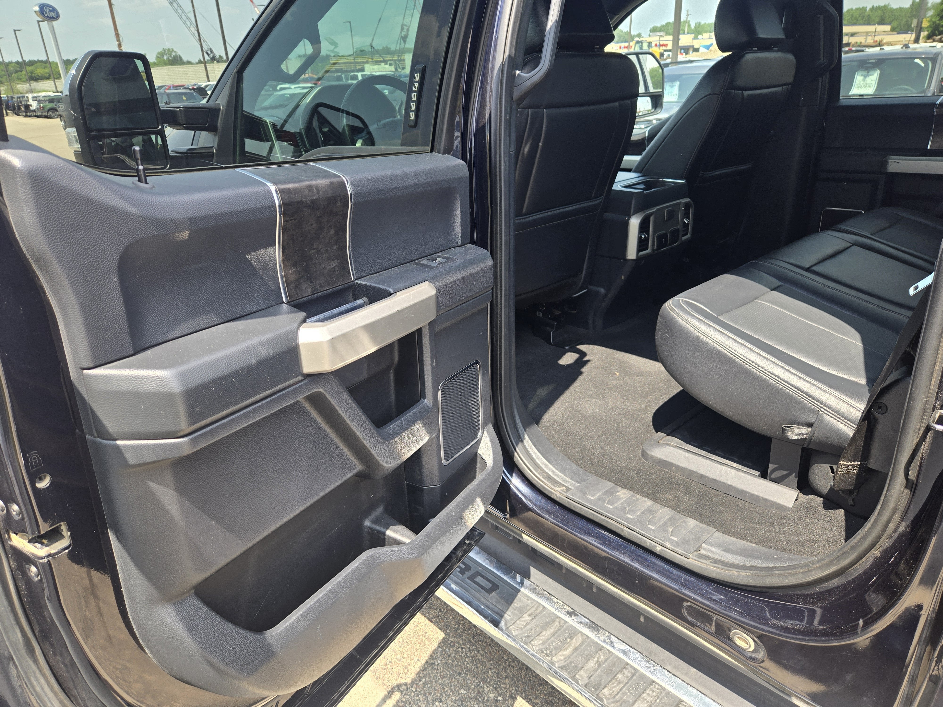 2022 Ford Super Duty F-350 SRW LARIAT