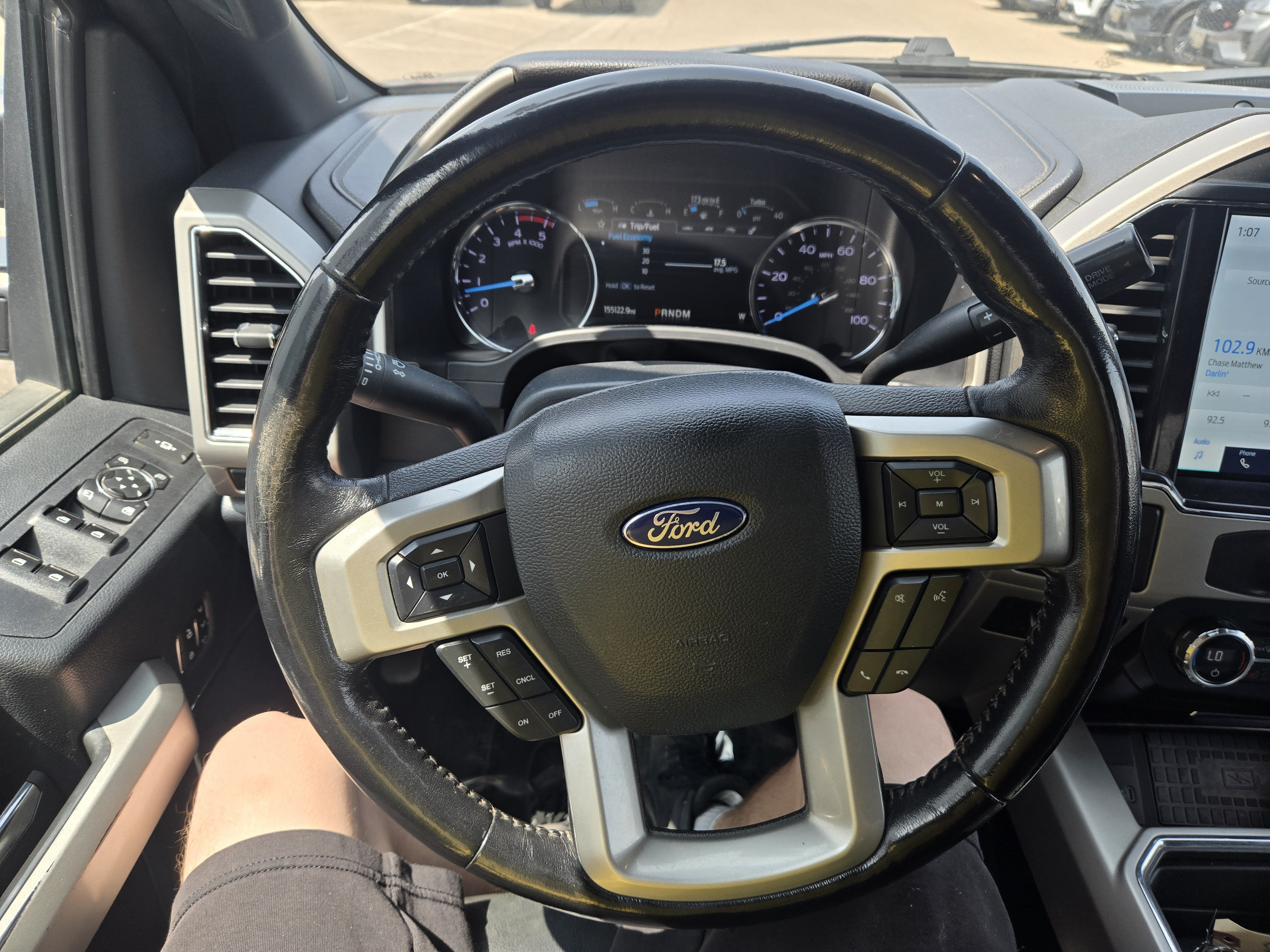 2022 Ford Super Duty F-350 SRW LARIAT