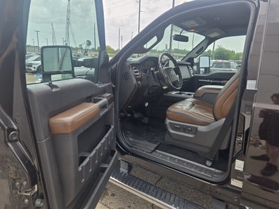 2013 Ford Super Duty F-350 SRW Lariat