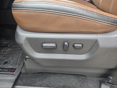 2013 Ford Super Duty F-350 SRW Lariat