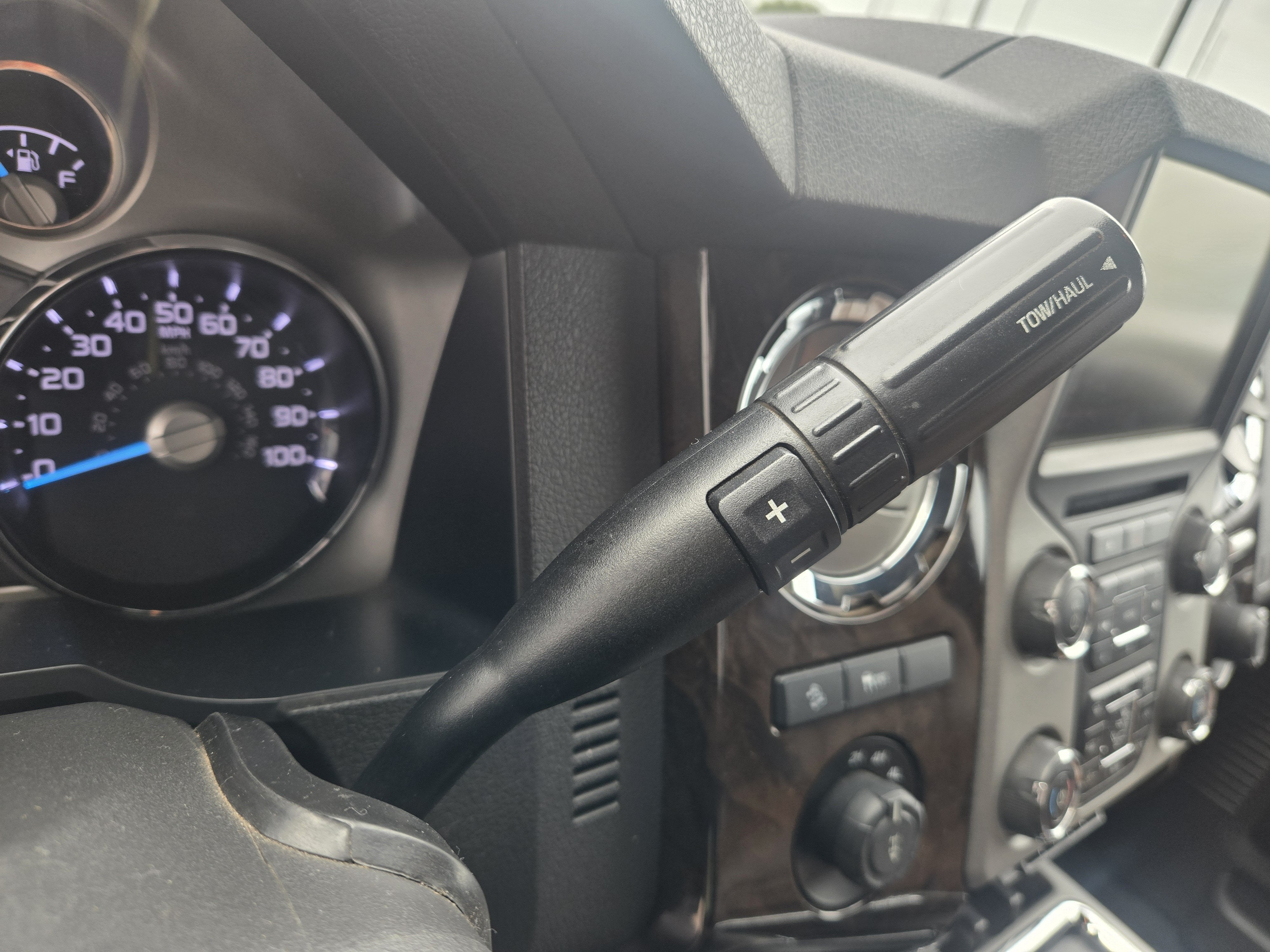 2013 Ford Super Duty F-350 SRW Lariat